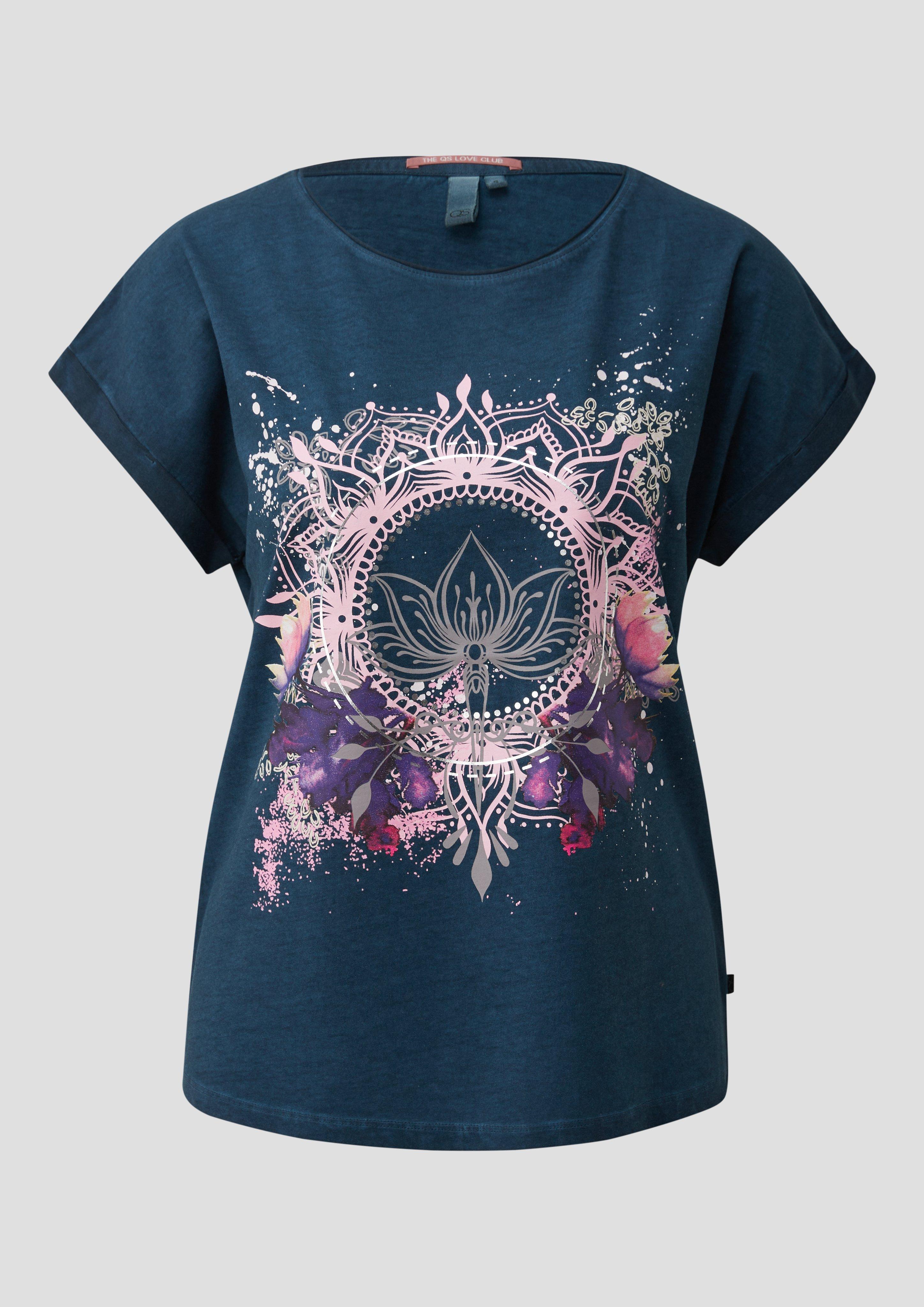 T-shirt in 58D2, 81D3, 79D1 & 99D0