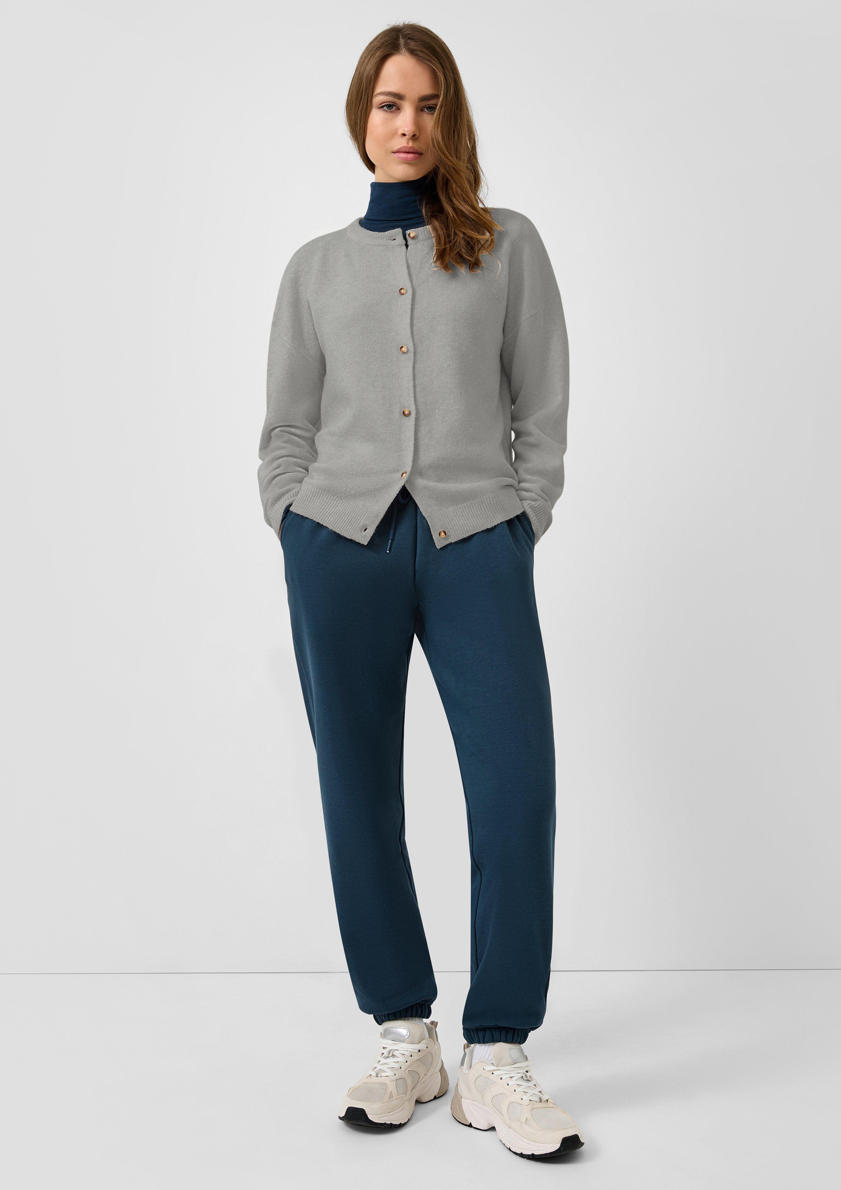 Cardigan in 9400, 46W0 & 02W0