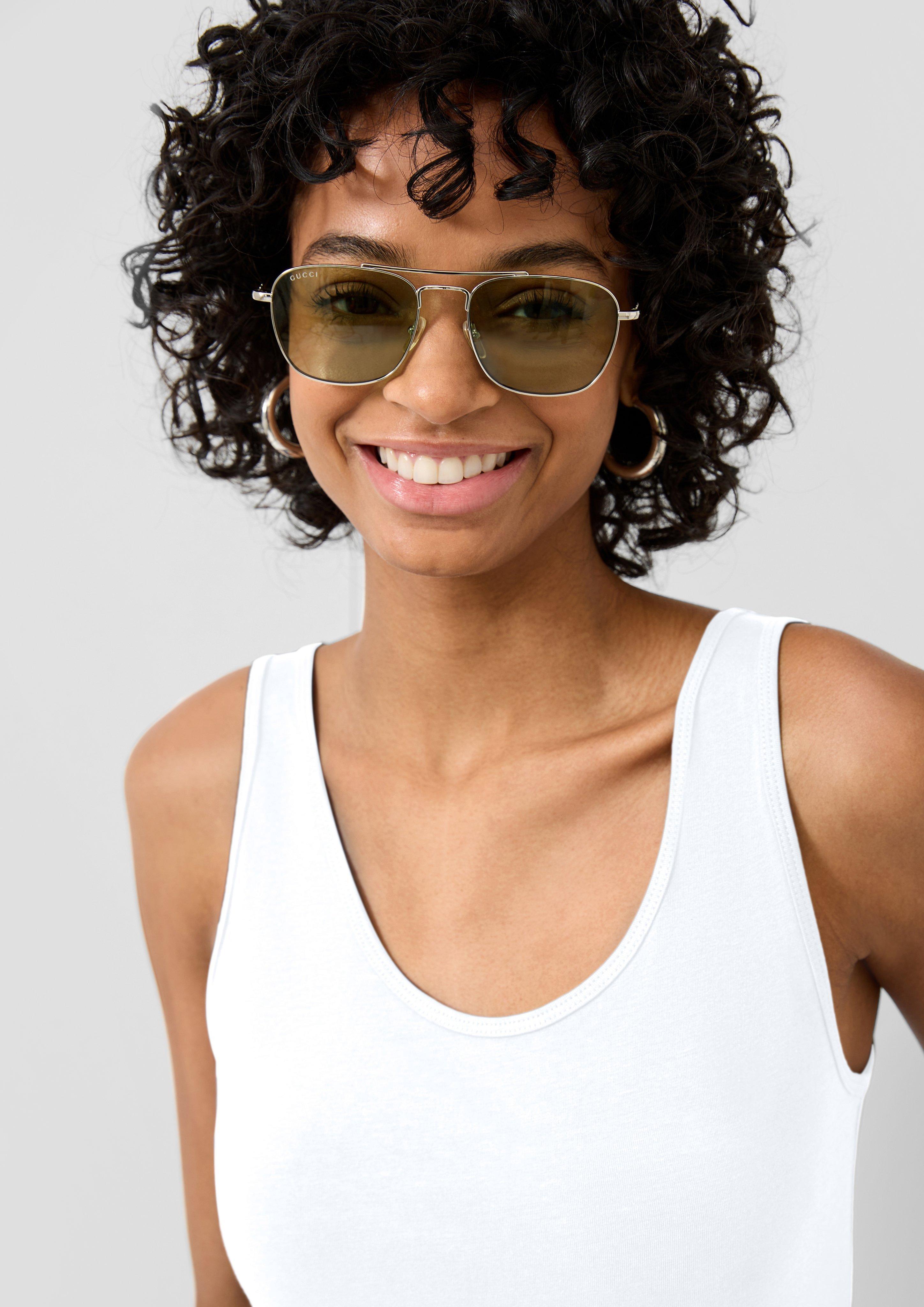 T-Shirt in 0100 & 5820