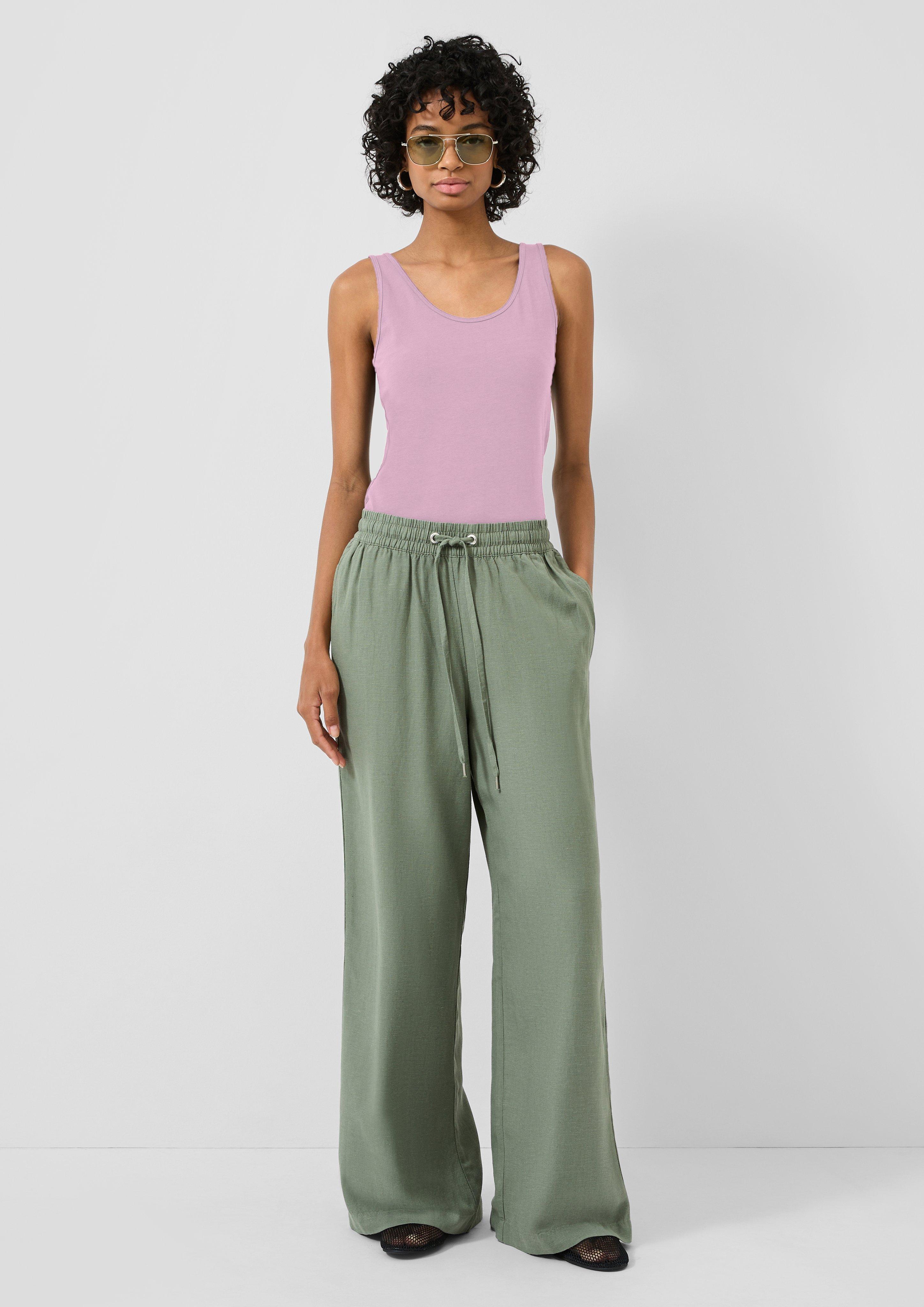 T-Shirt in 4143, 5820 & 0100