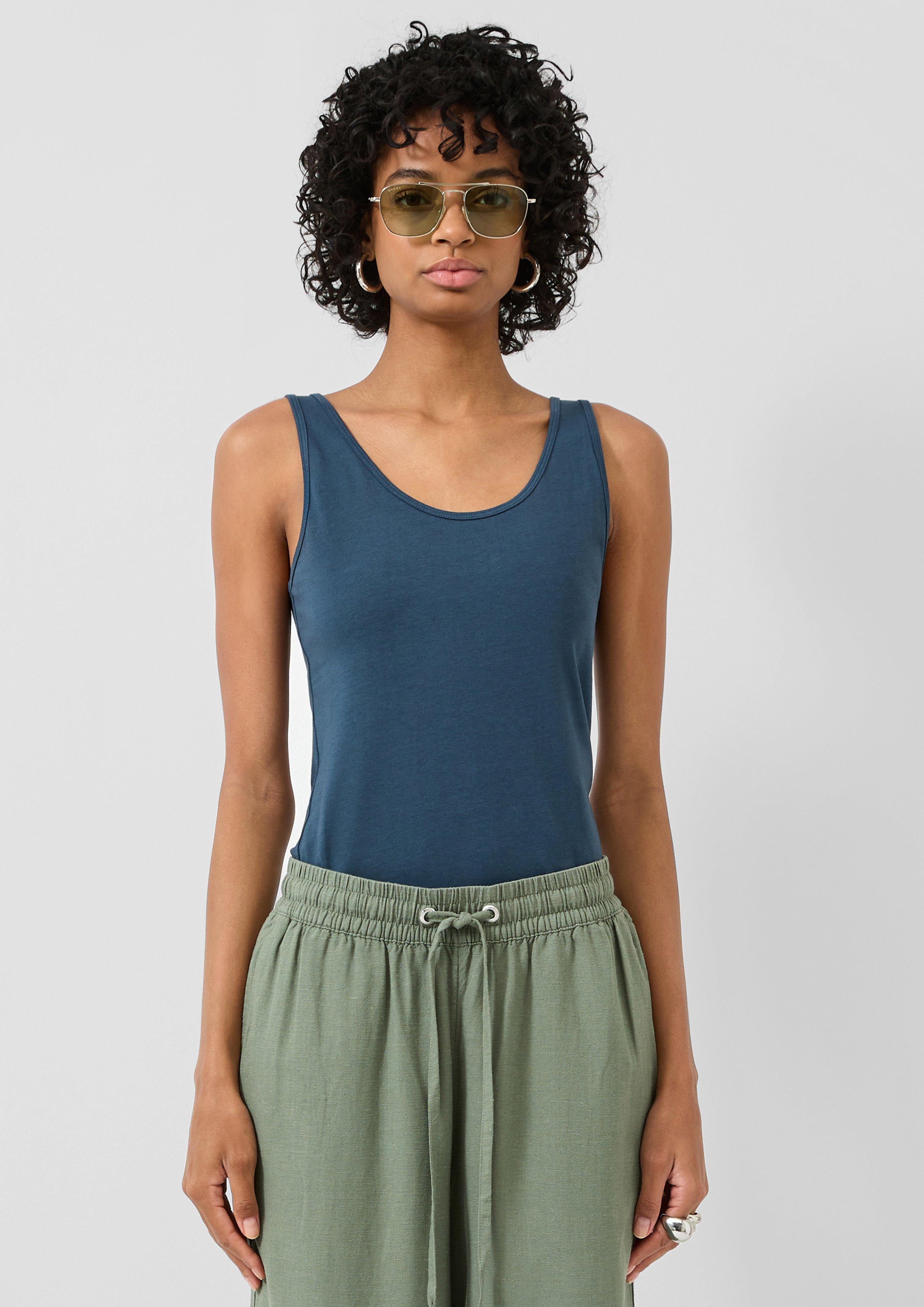 T-Shirt in 5820 & 0100