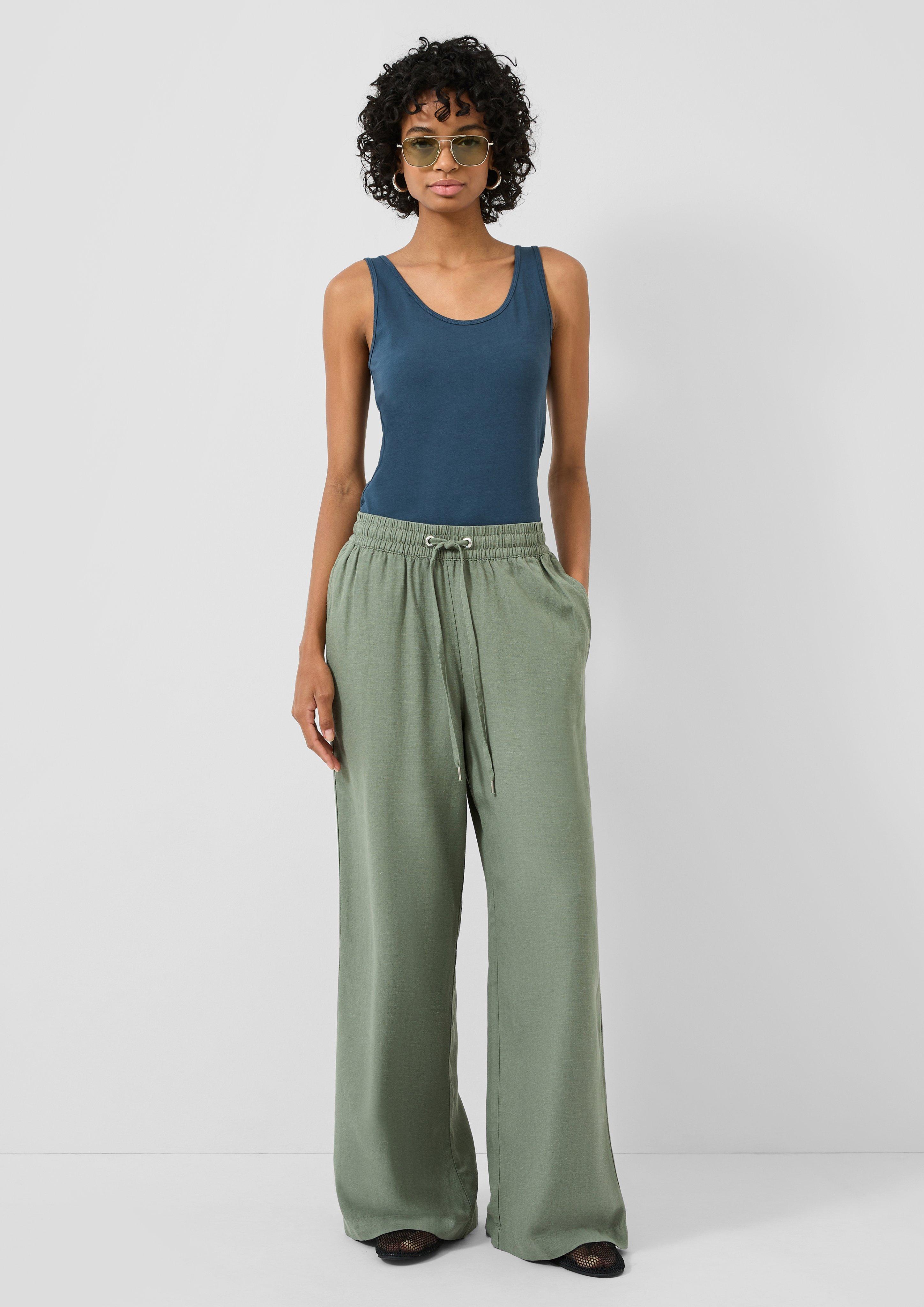 T-Shirt in 5820 & 0100