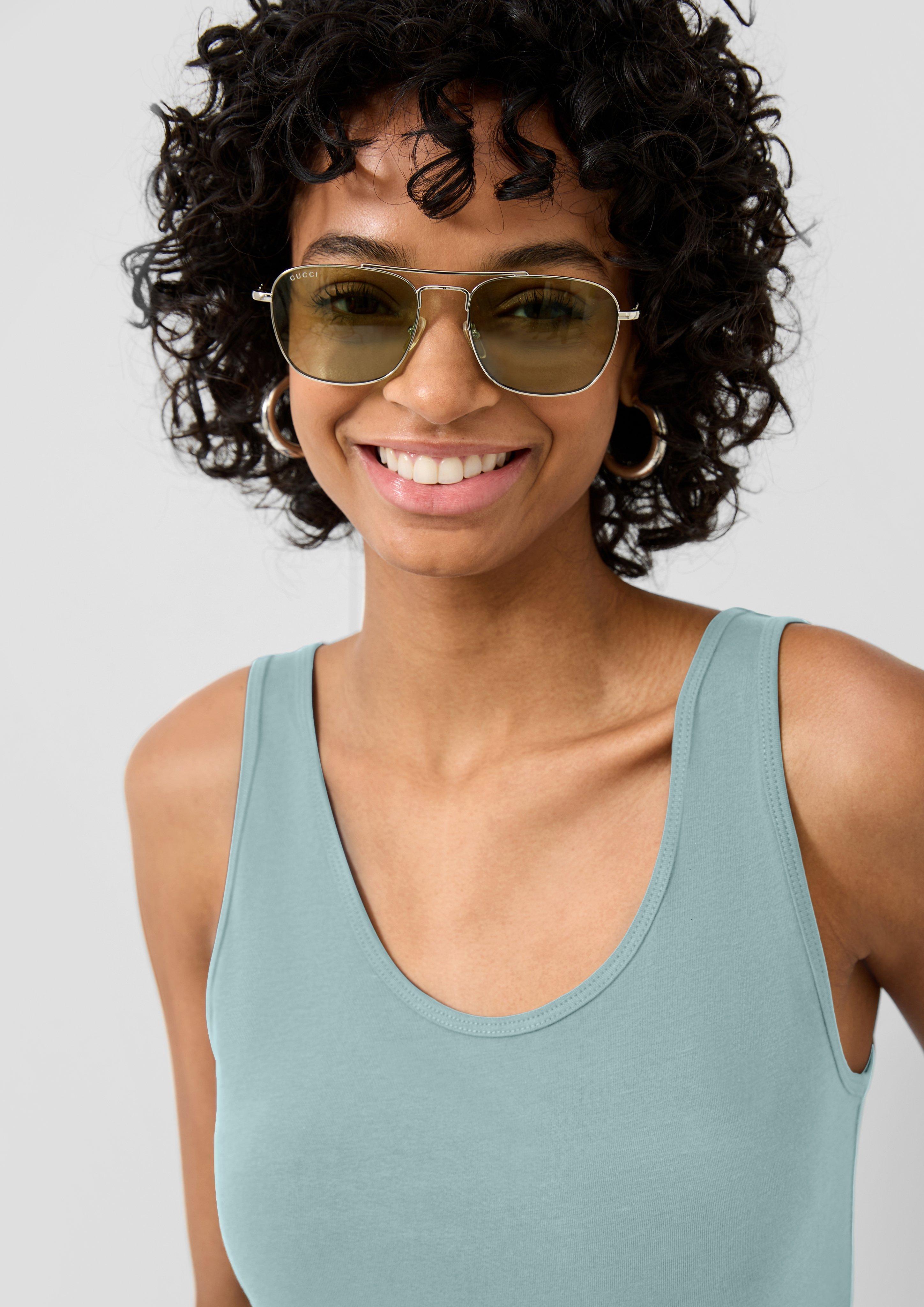 T-Shirt in 6147, 5820 & 0100