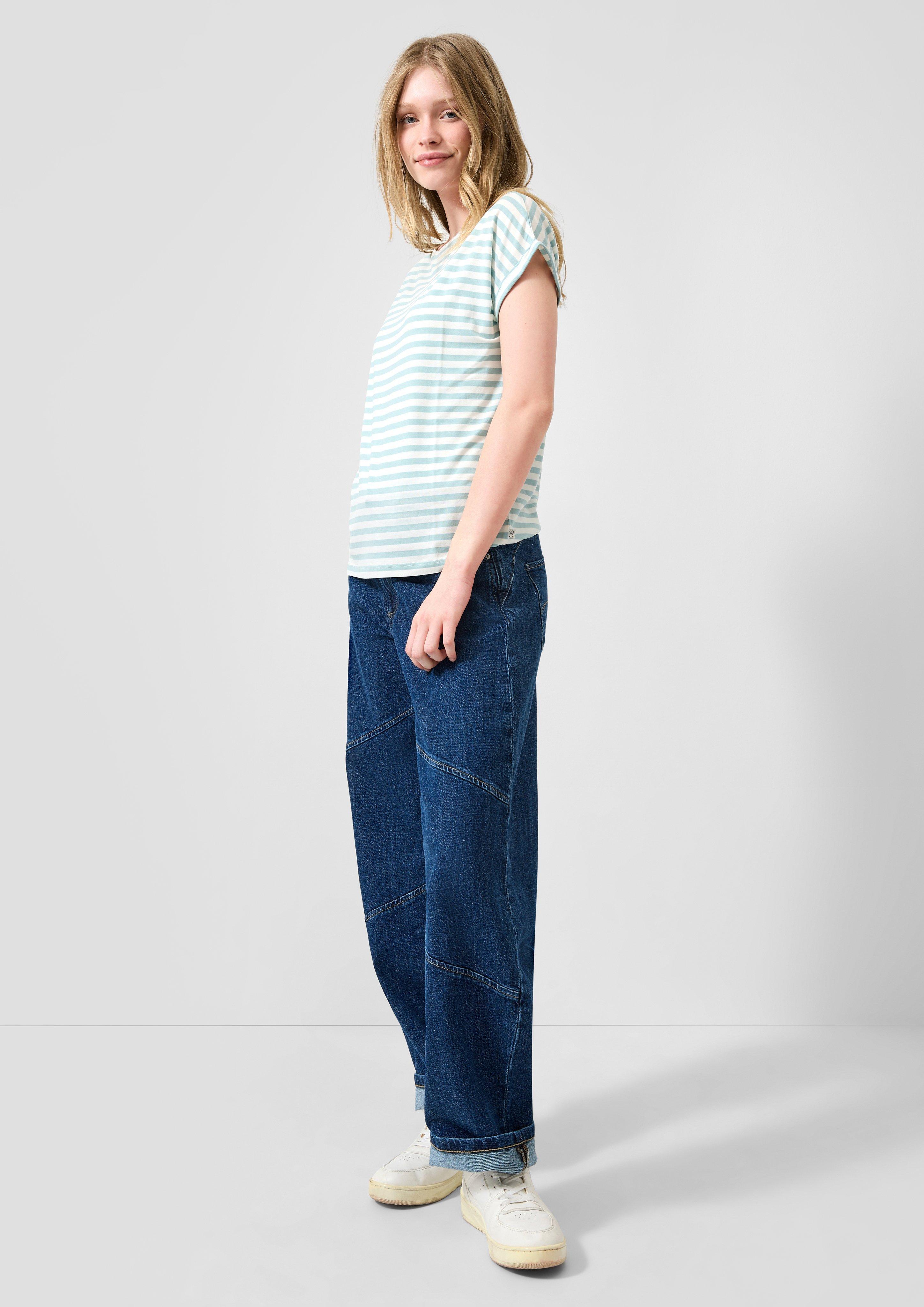 T-Shirt in 61G0, 58G0, 02G0, 99G0 & 81G0