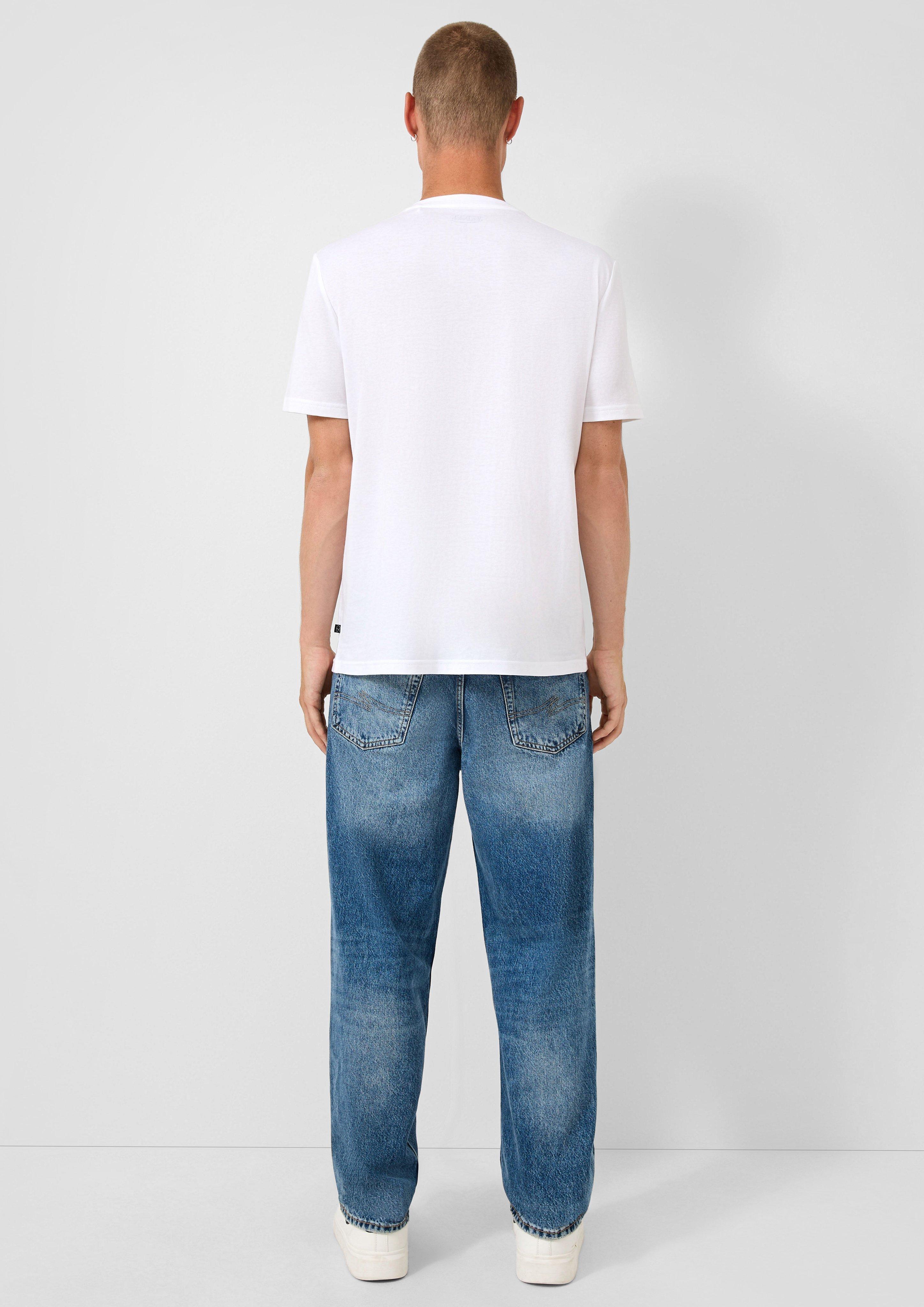 T-Shirt in 01D0, 39D0 & 99D0