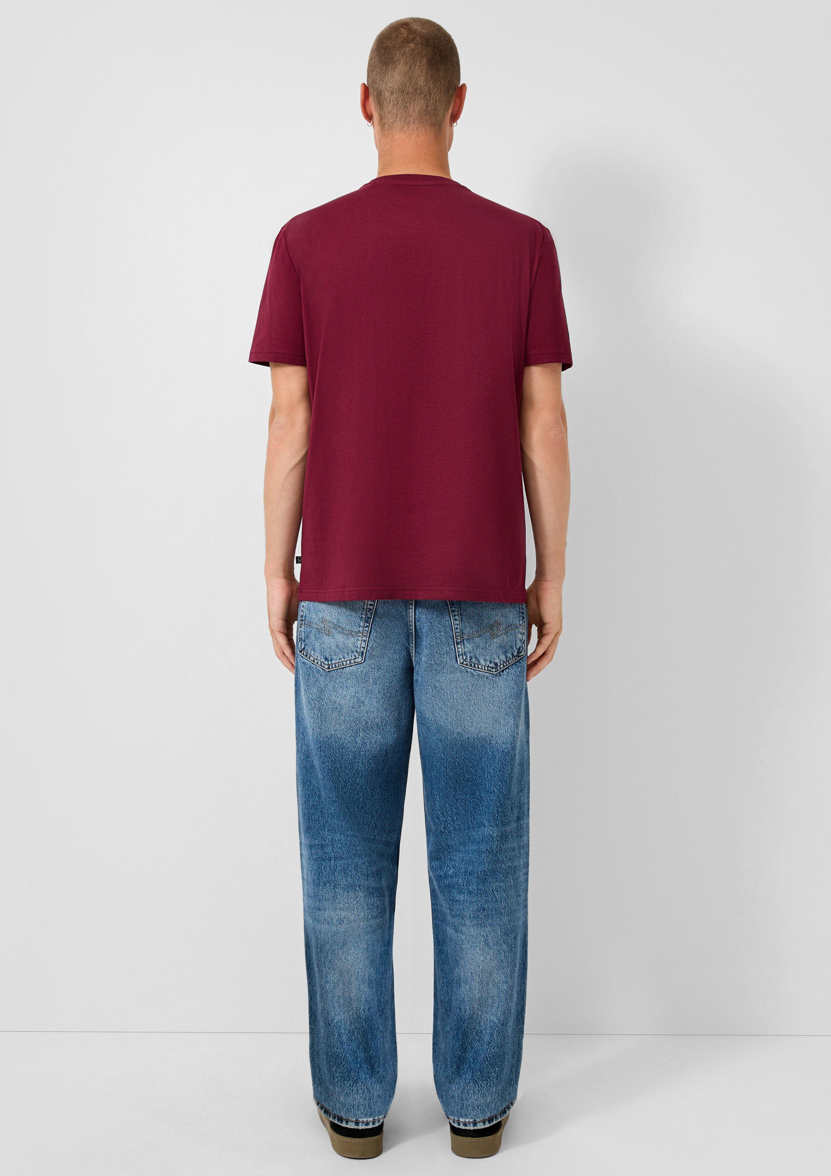 T-shirt in 39D0, 01D0 & 99D0