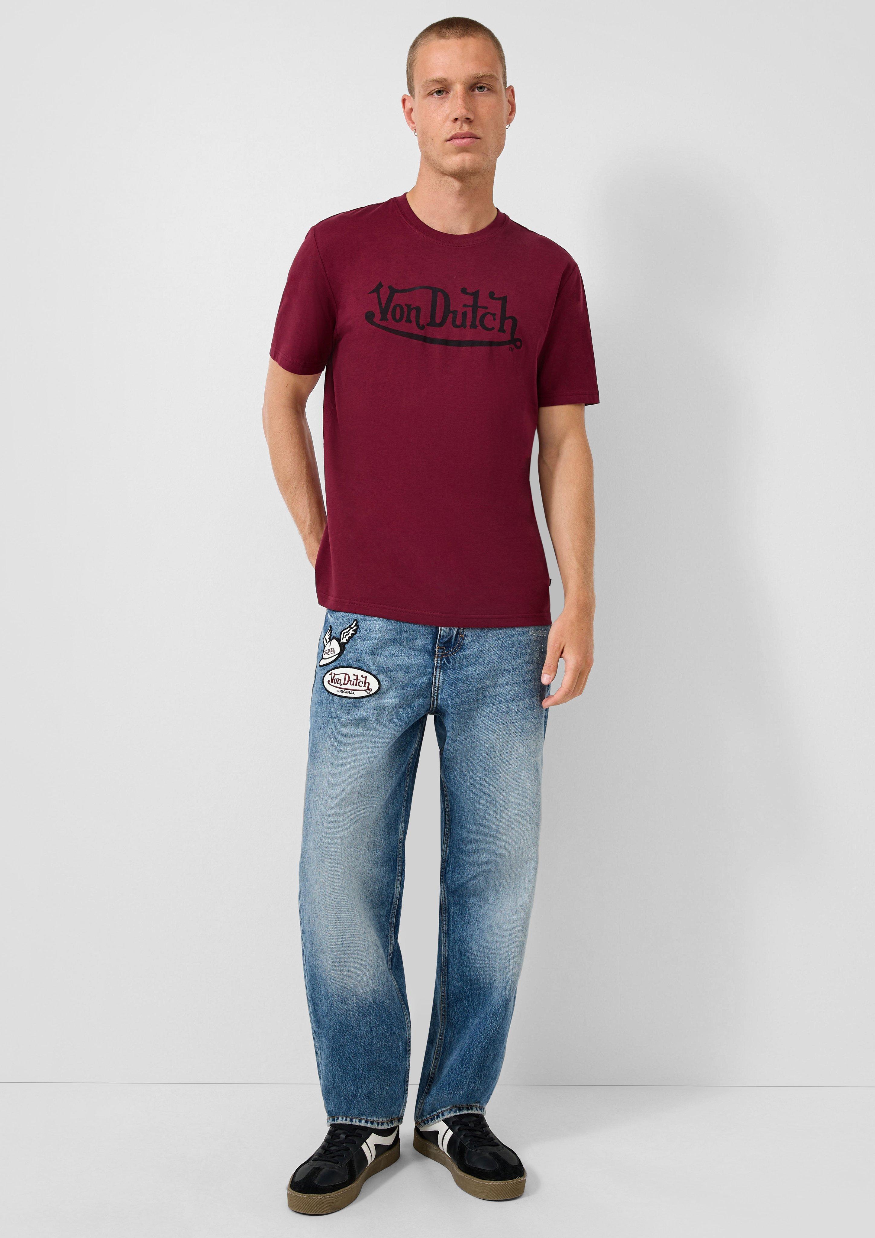 T-shirt in 39D0, 01D0 & 99D0