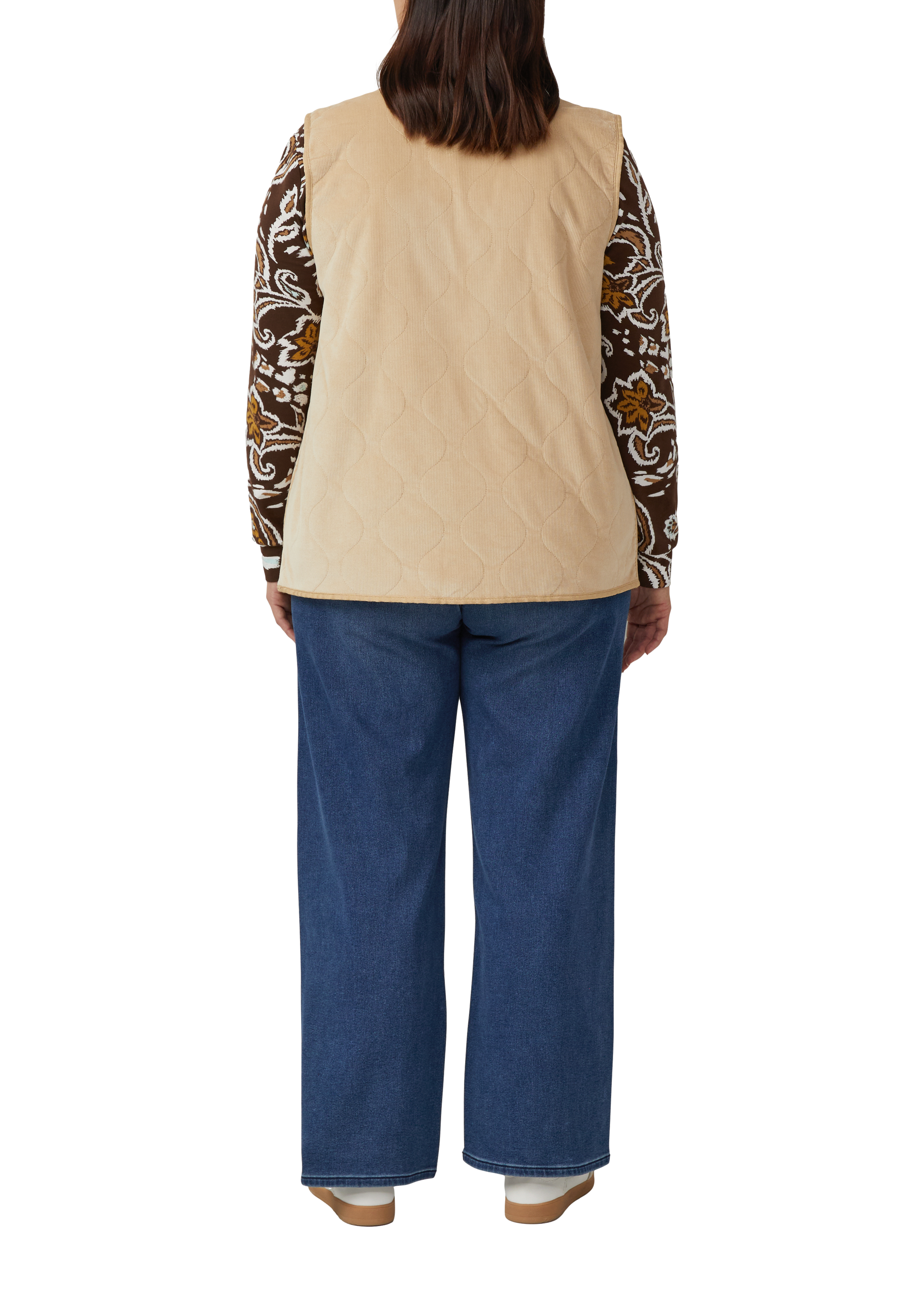 Thumbnail - Indoor-Weste