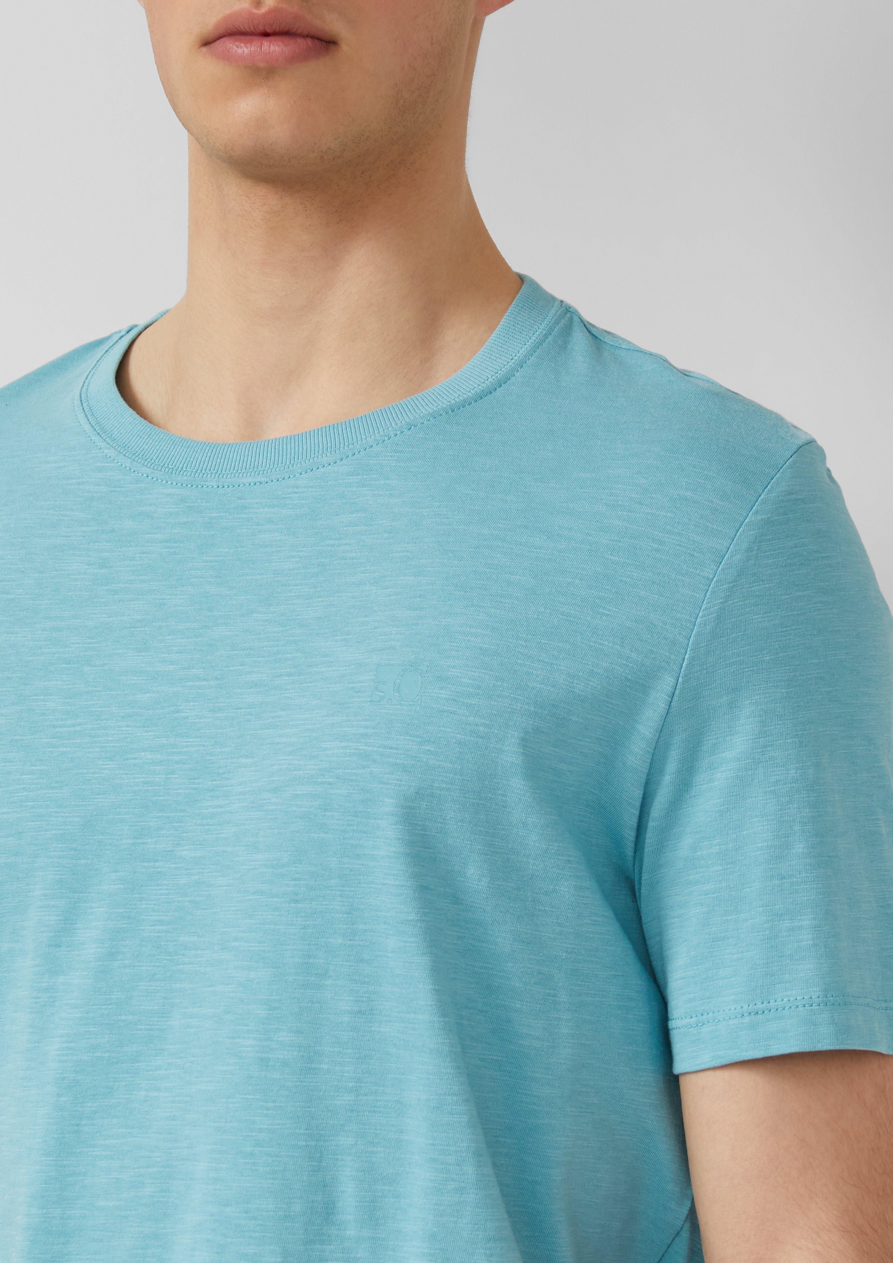 Thumbnail - T-Shirt in Flammgarnstruktur mit Logo-Detail