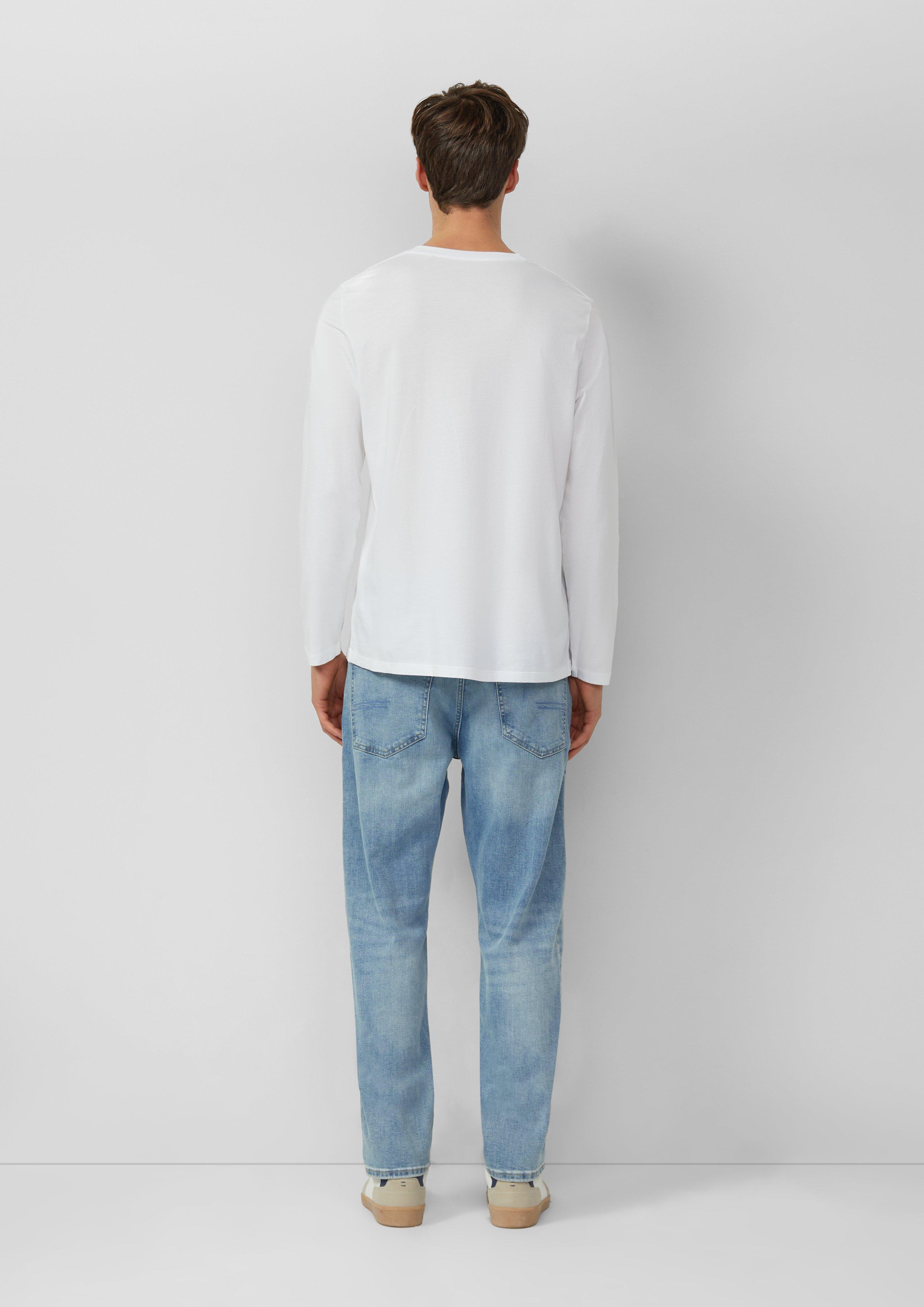 T-shirt in 0100, 5978 & 3907