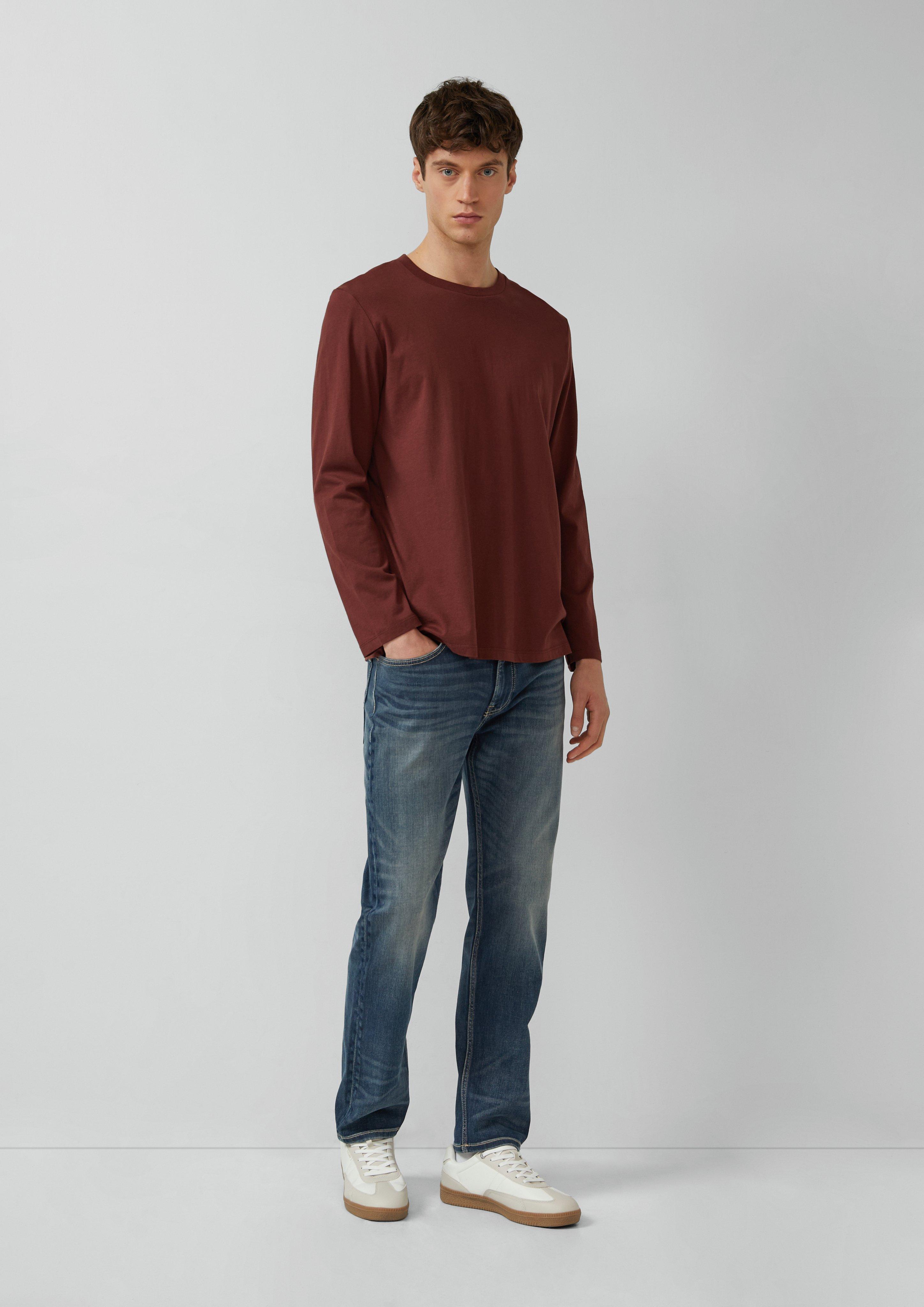 T-shirt in 3907, 5978, 9999 & 0100