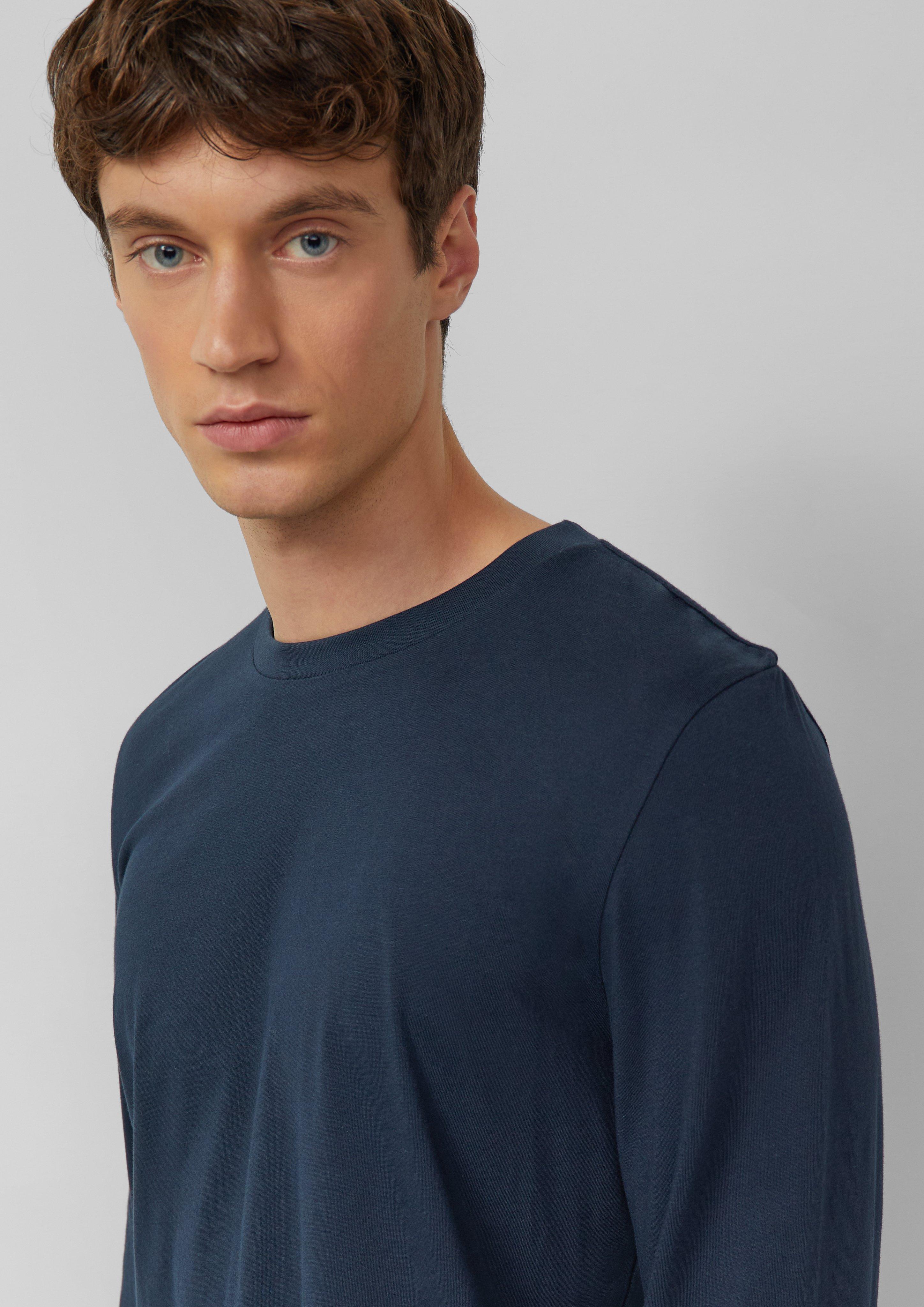 T-shirt in 5978, 3907 & 0100