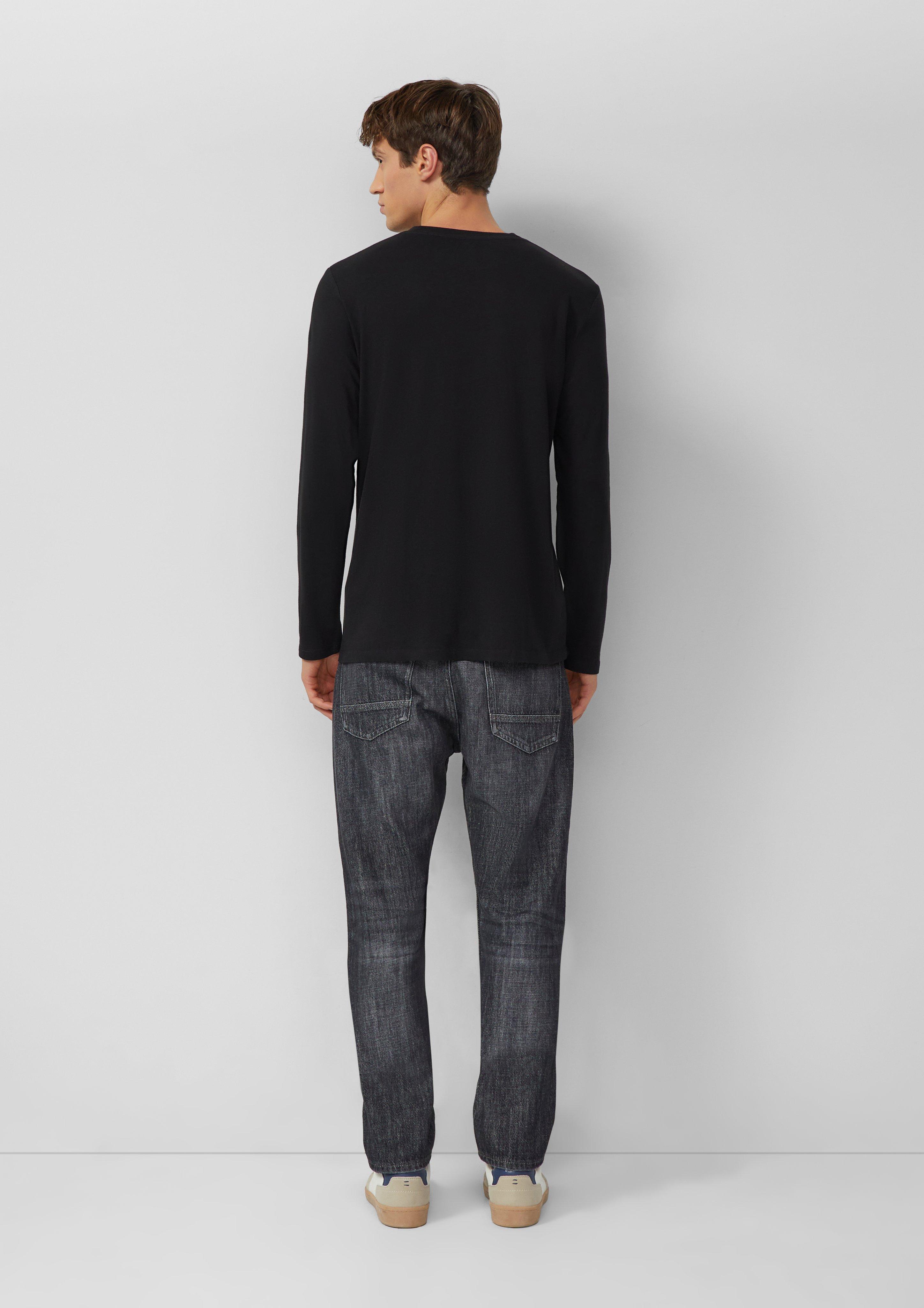 T-Shirt in 9999, 5978, 3907 & 0100