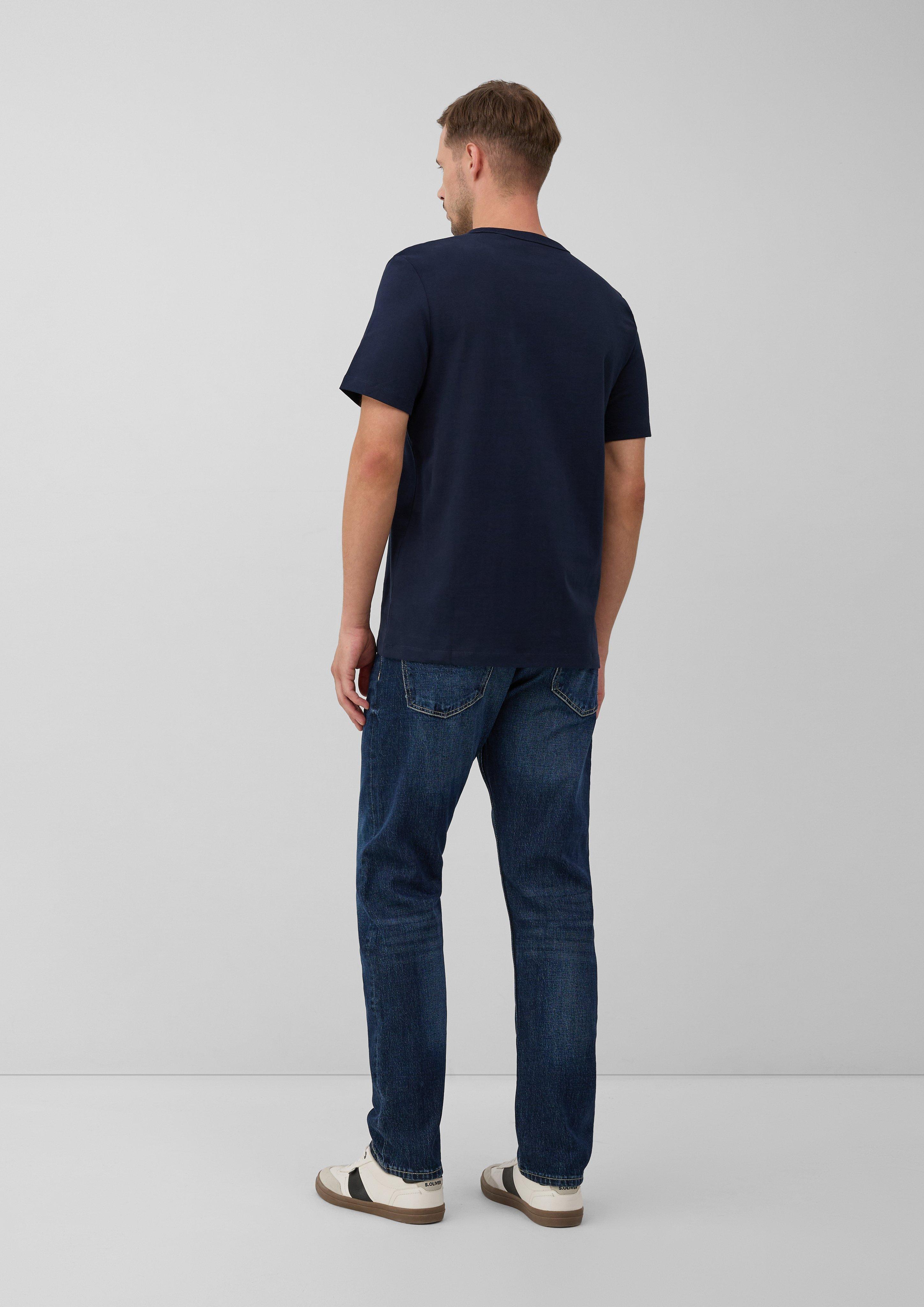 T-shirt in 59D1, 01D5, 79D3, 59D4, 01D2 & 79D6