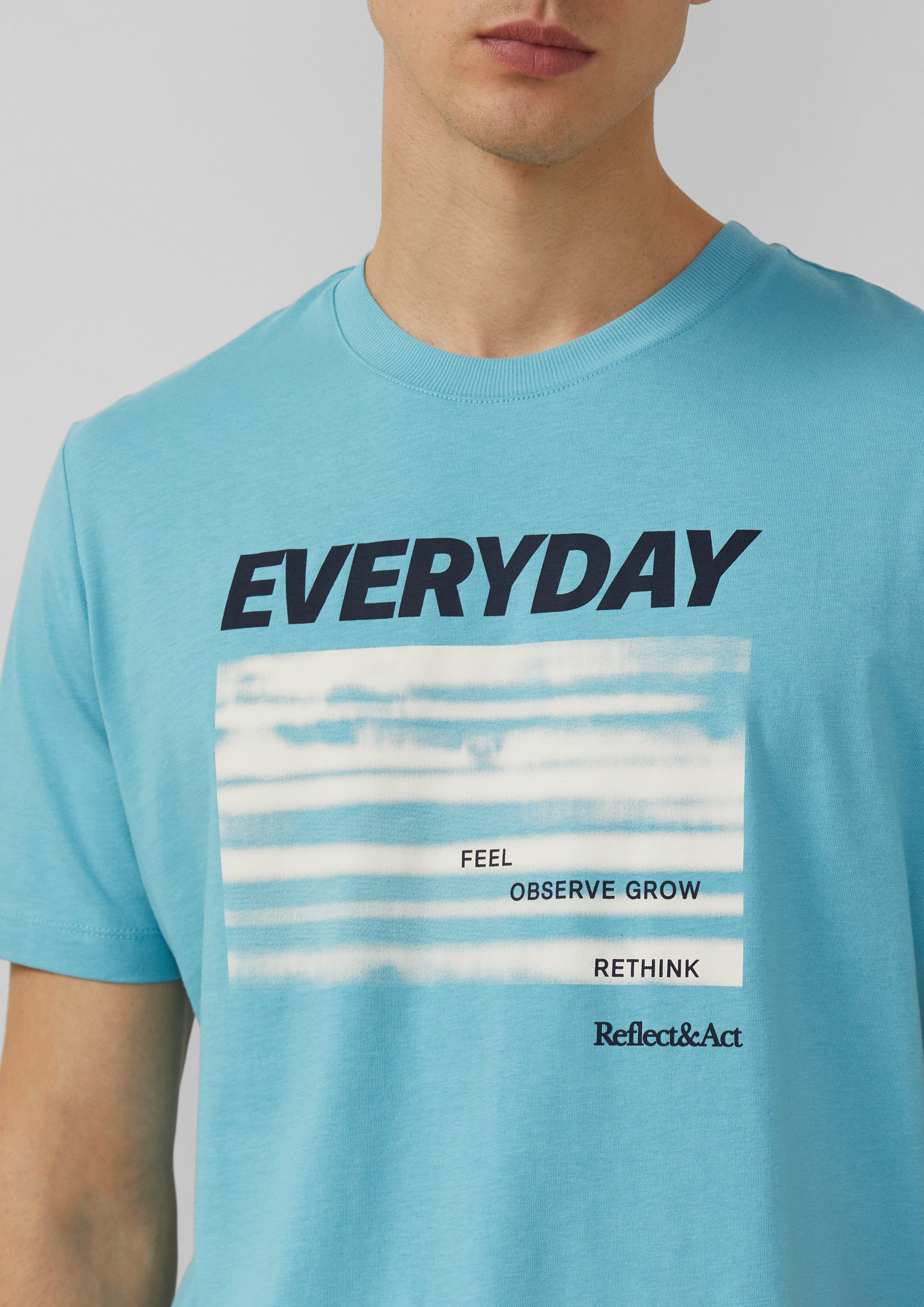 T-Shirt in 66D1 & 02D1
