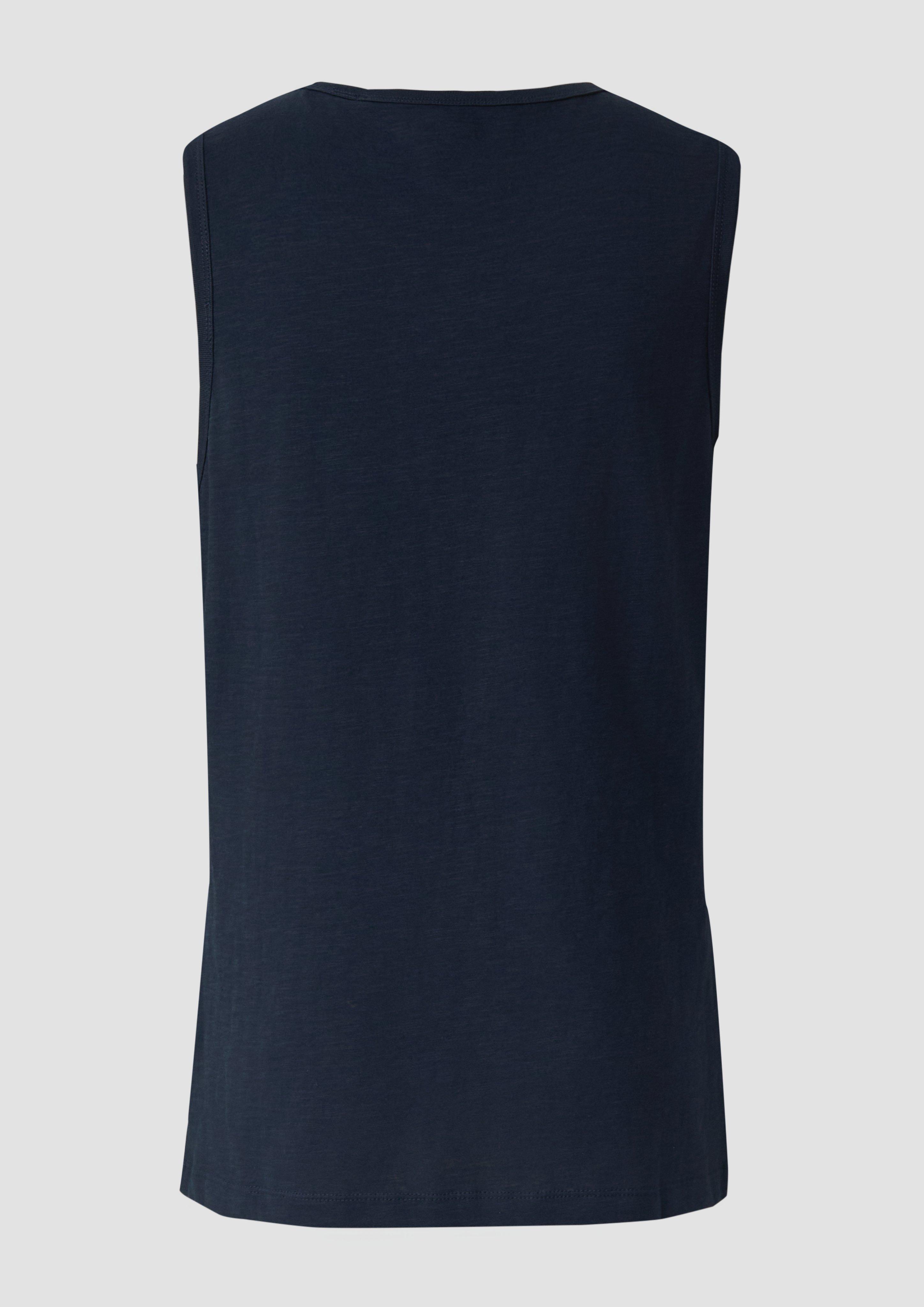 T-Shirt in 5978, 9573, 0200, 9999 & 7938