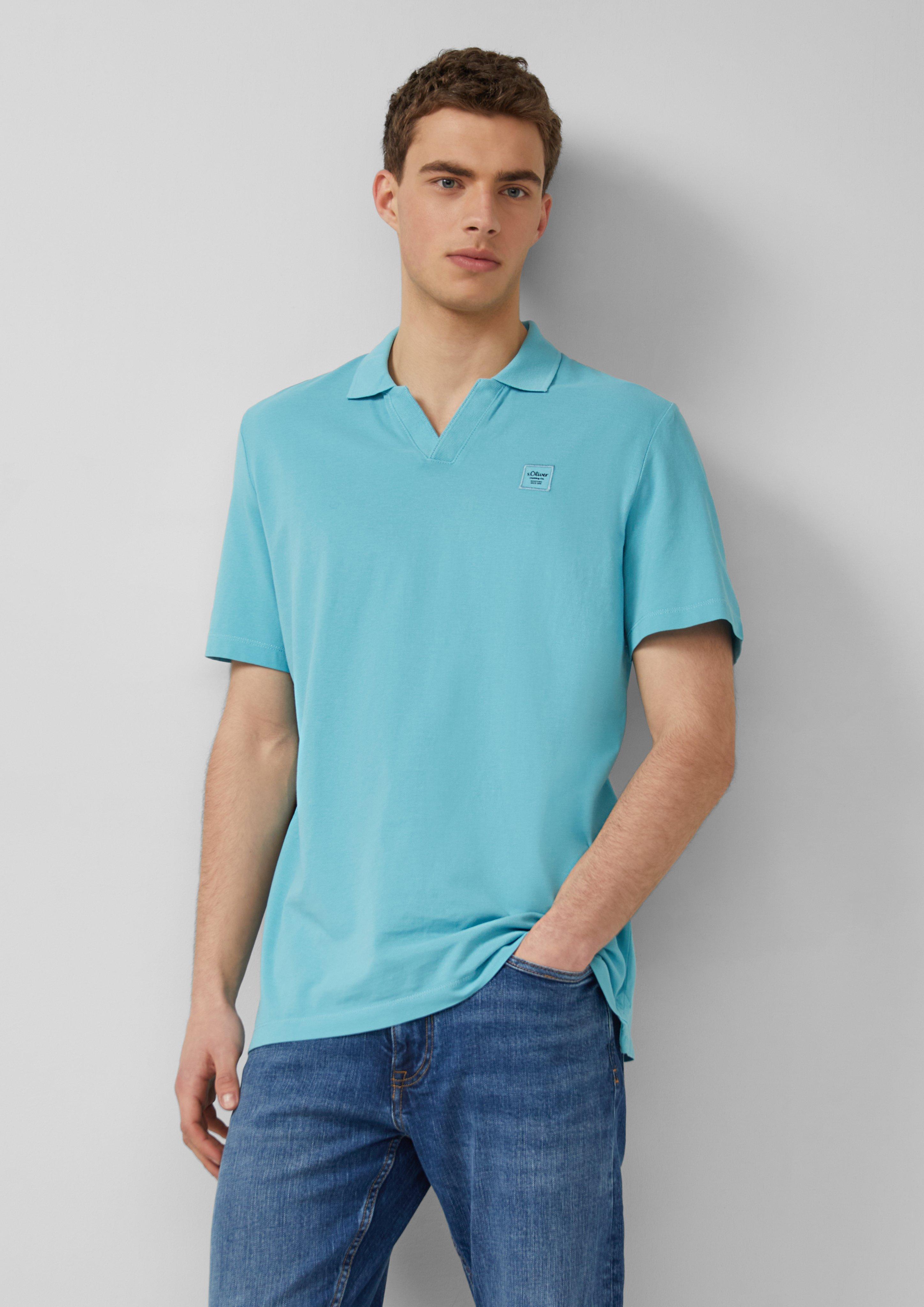 tričko s límečkem in 