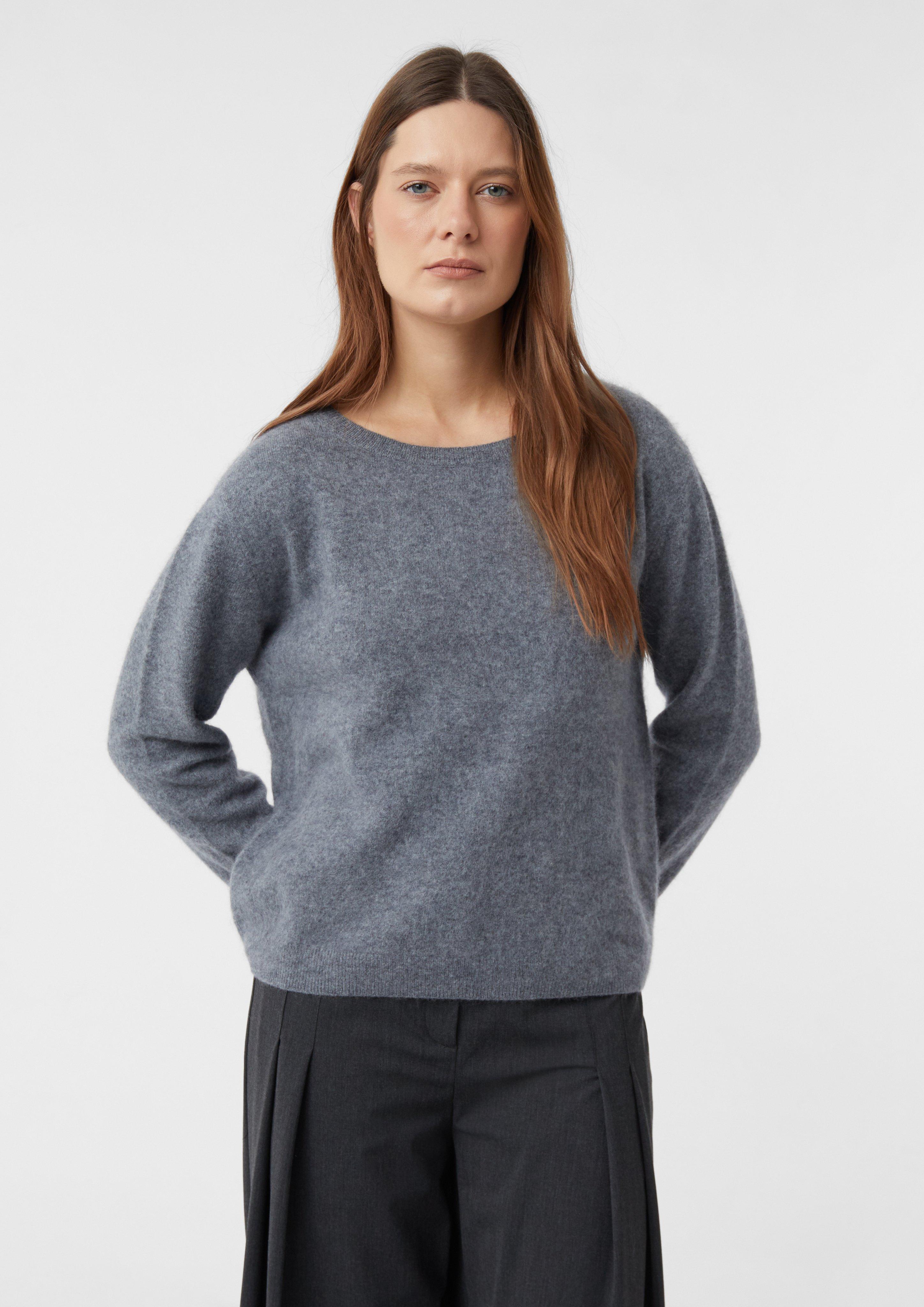 Knitted pullover in 