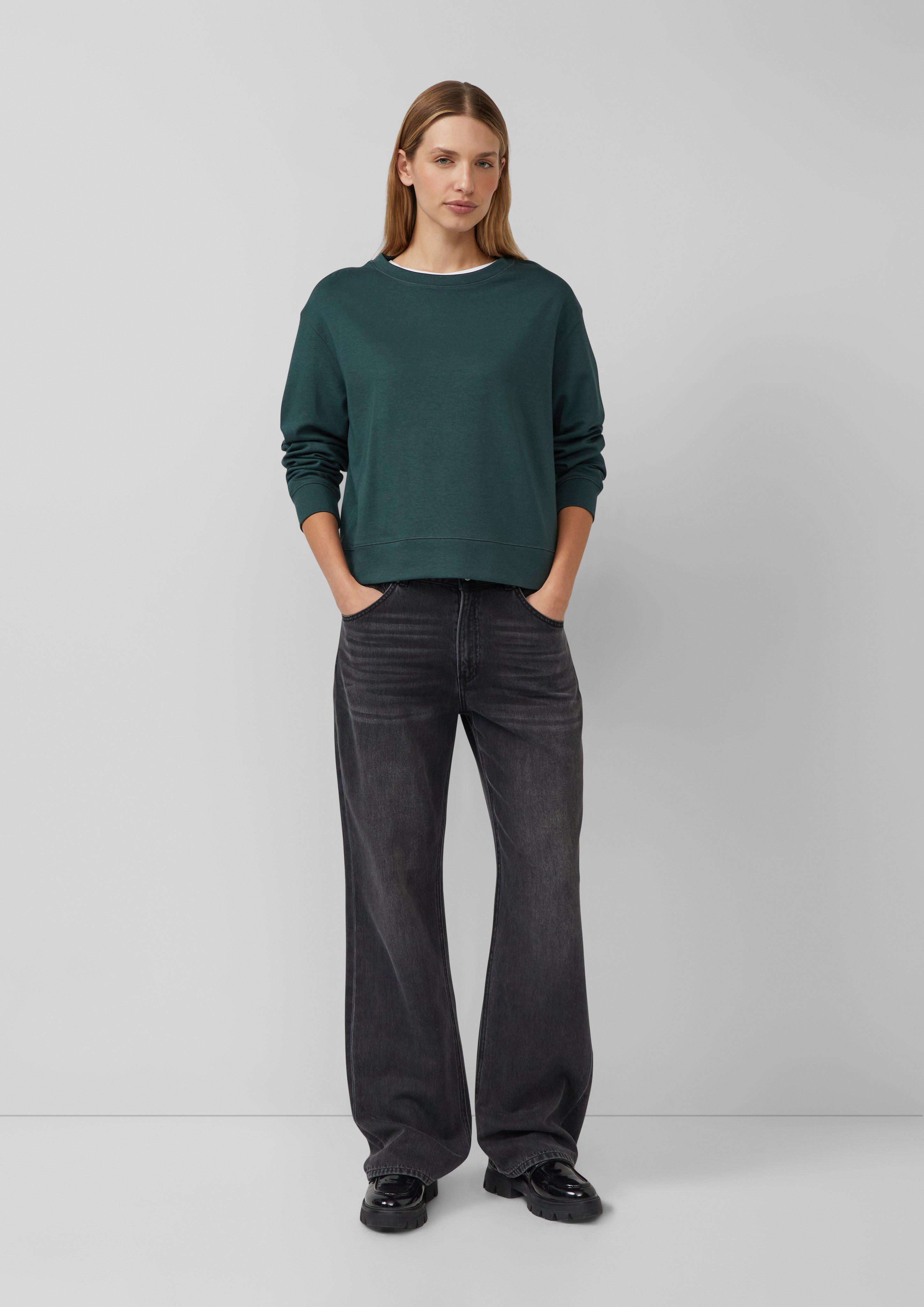 Sweatshirt in 6933, 3902, 8401 & 9999