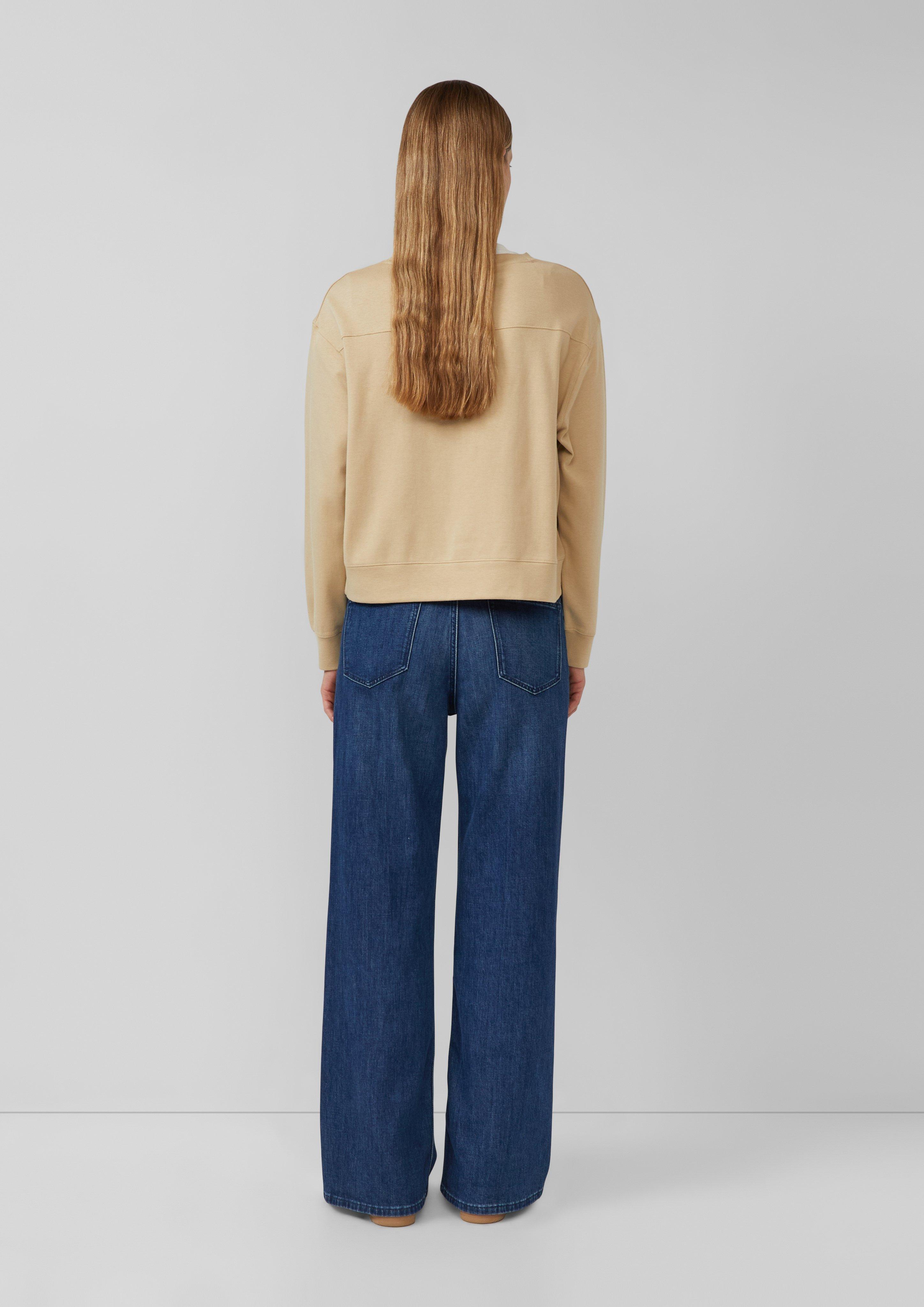 Sweat-shirt in 8401, 6933, 3902 & 9999