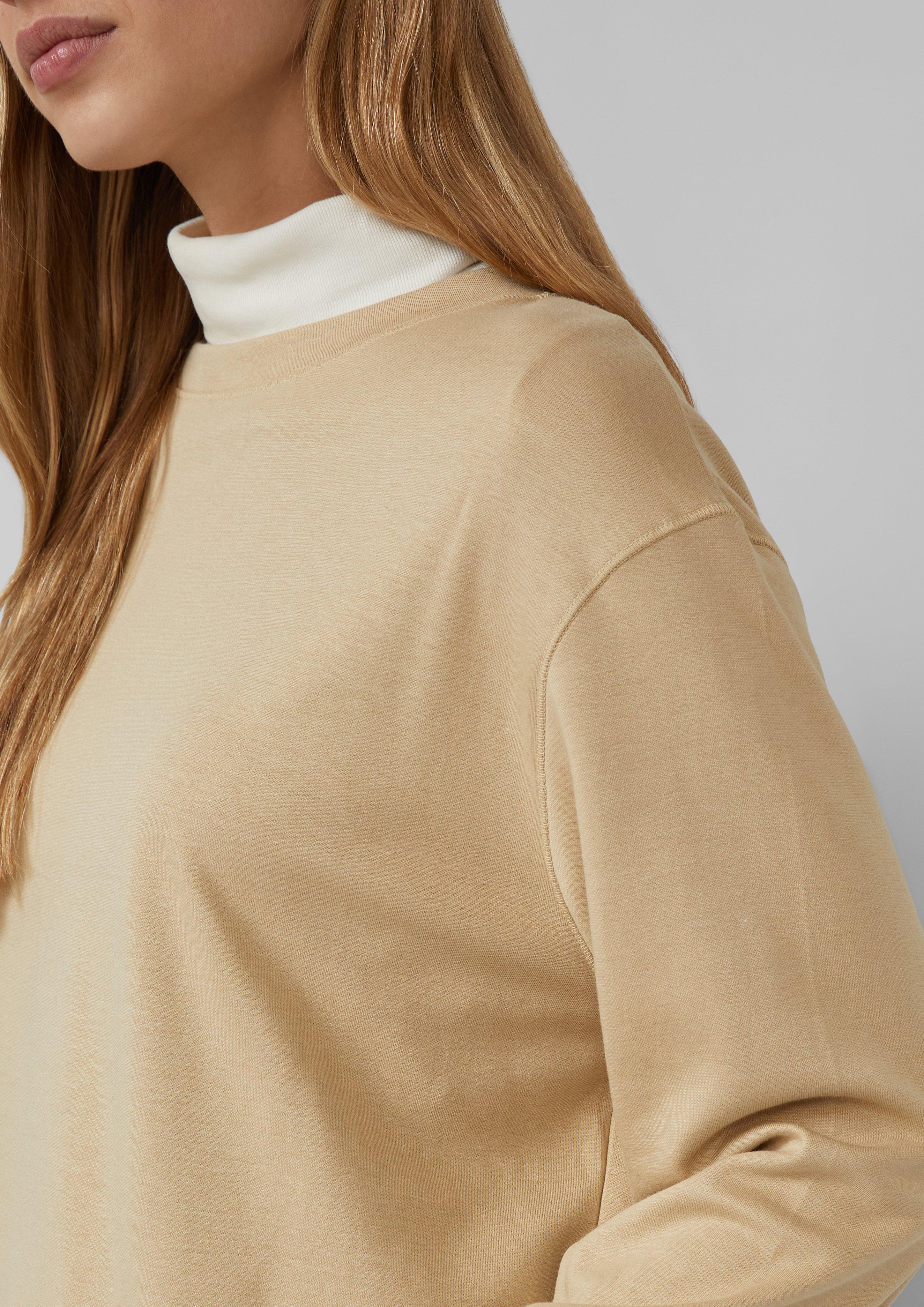 Sweat-shirt in 8401, 6933, 3902 & 9999