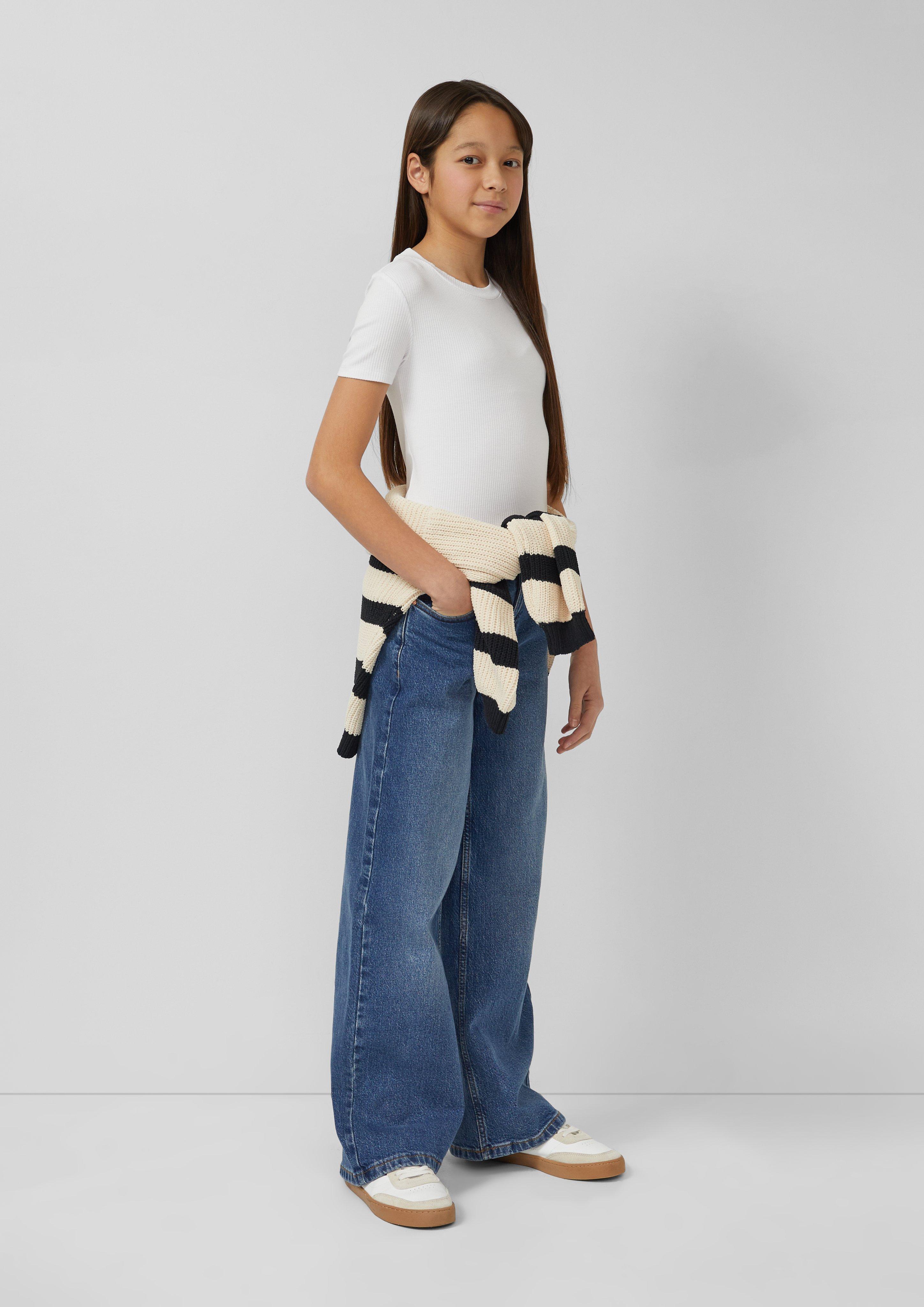 T-Shirt in 0100, 2254 & 6491