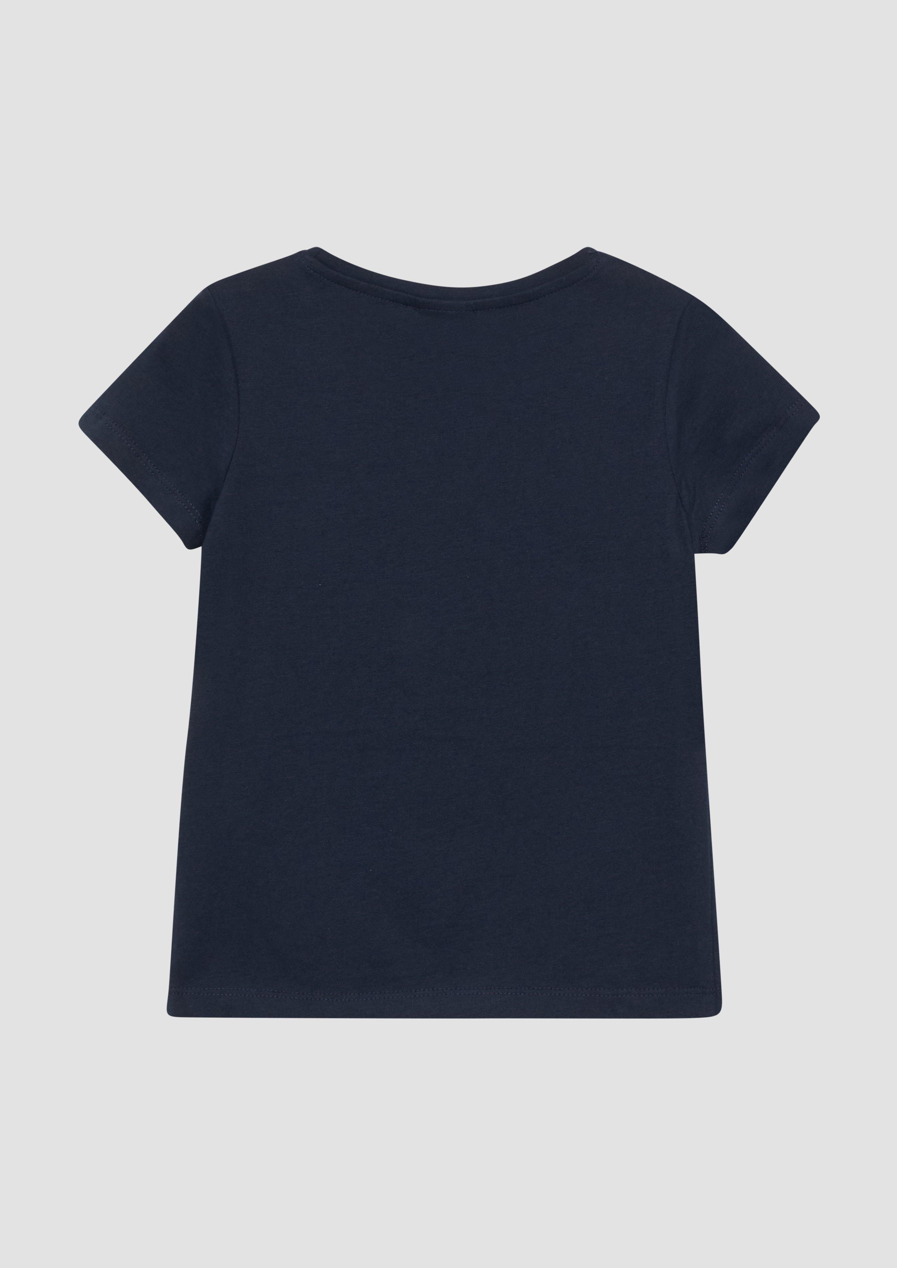 T-Shirt in 5952, 0401, 7415 & 4117