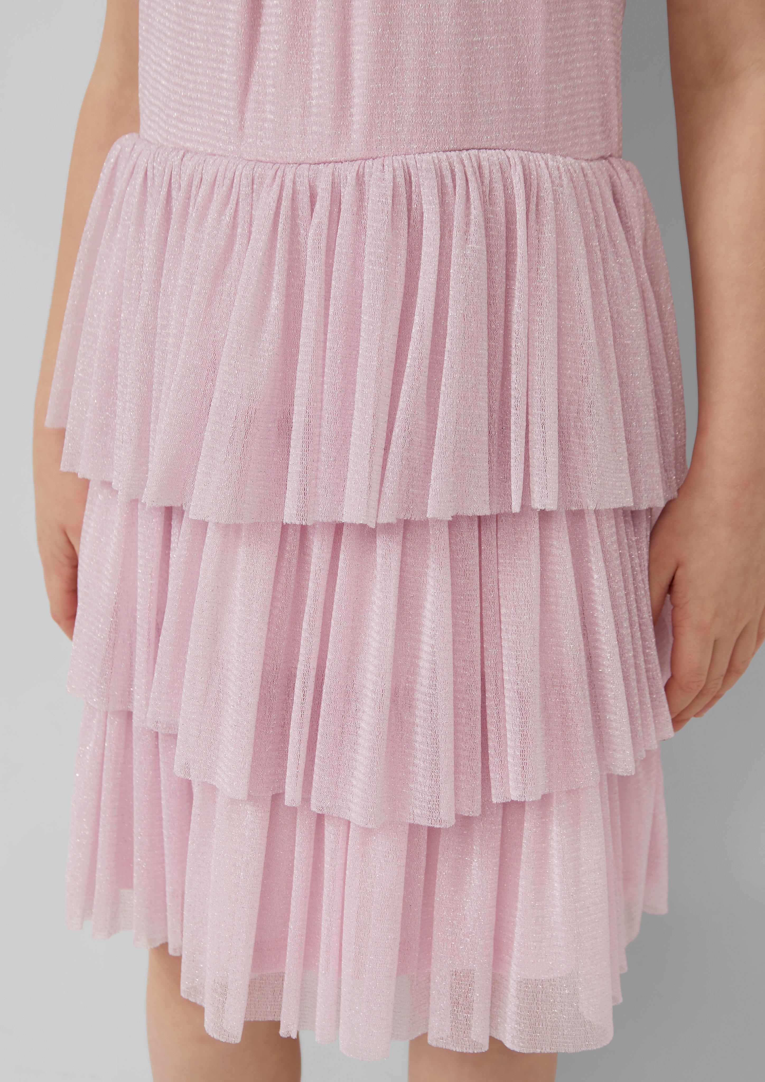 Kurzes Rüschenkleid aus schimmerndem Mesh-Stoff