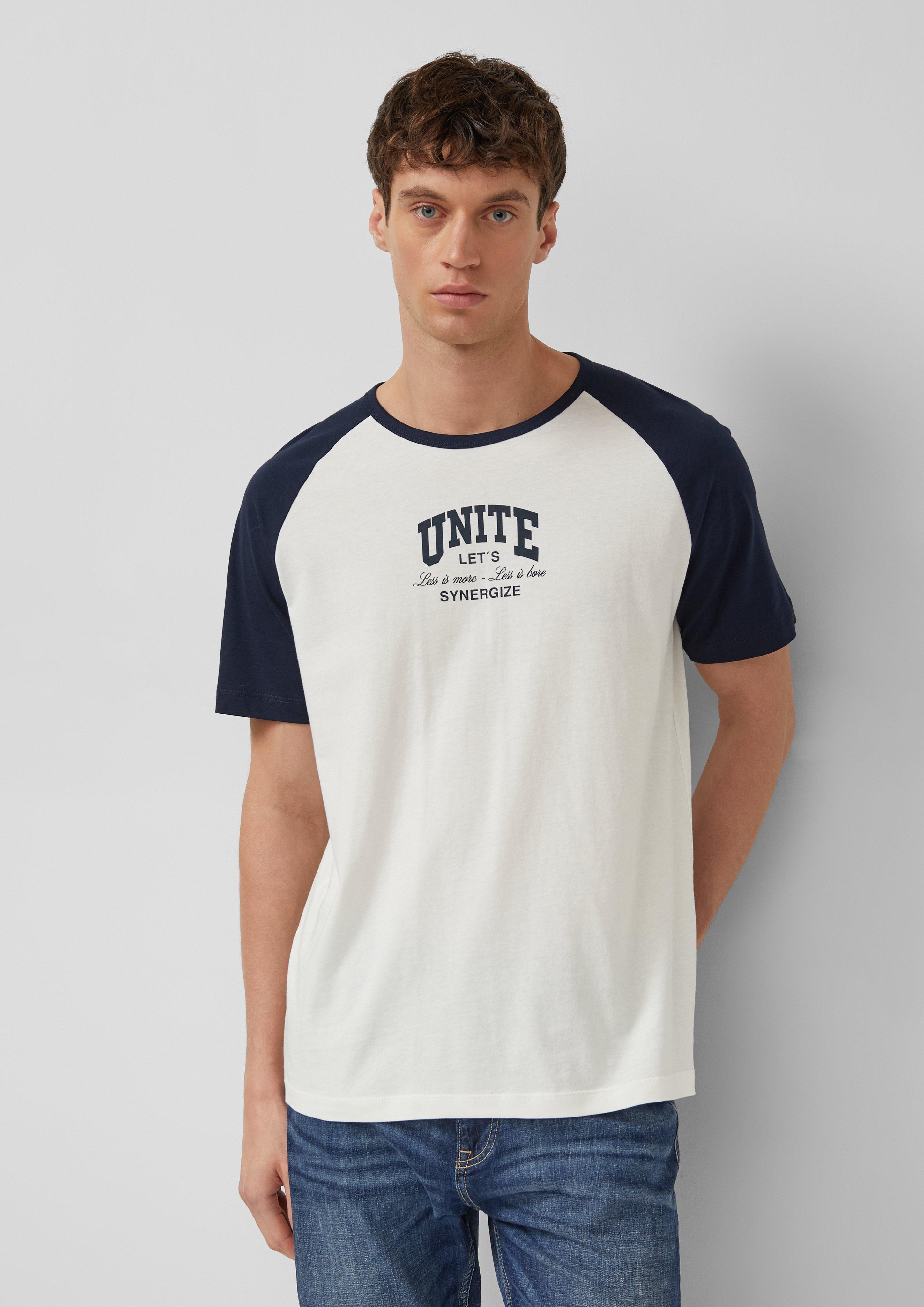 T-Shirt in 02D1 & 66D1