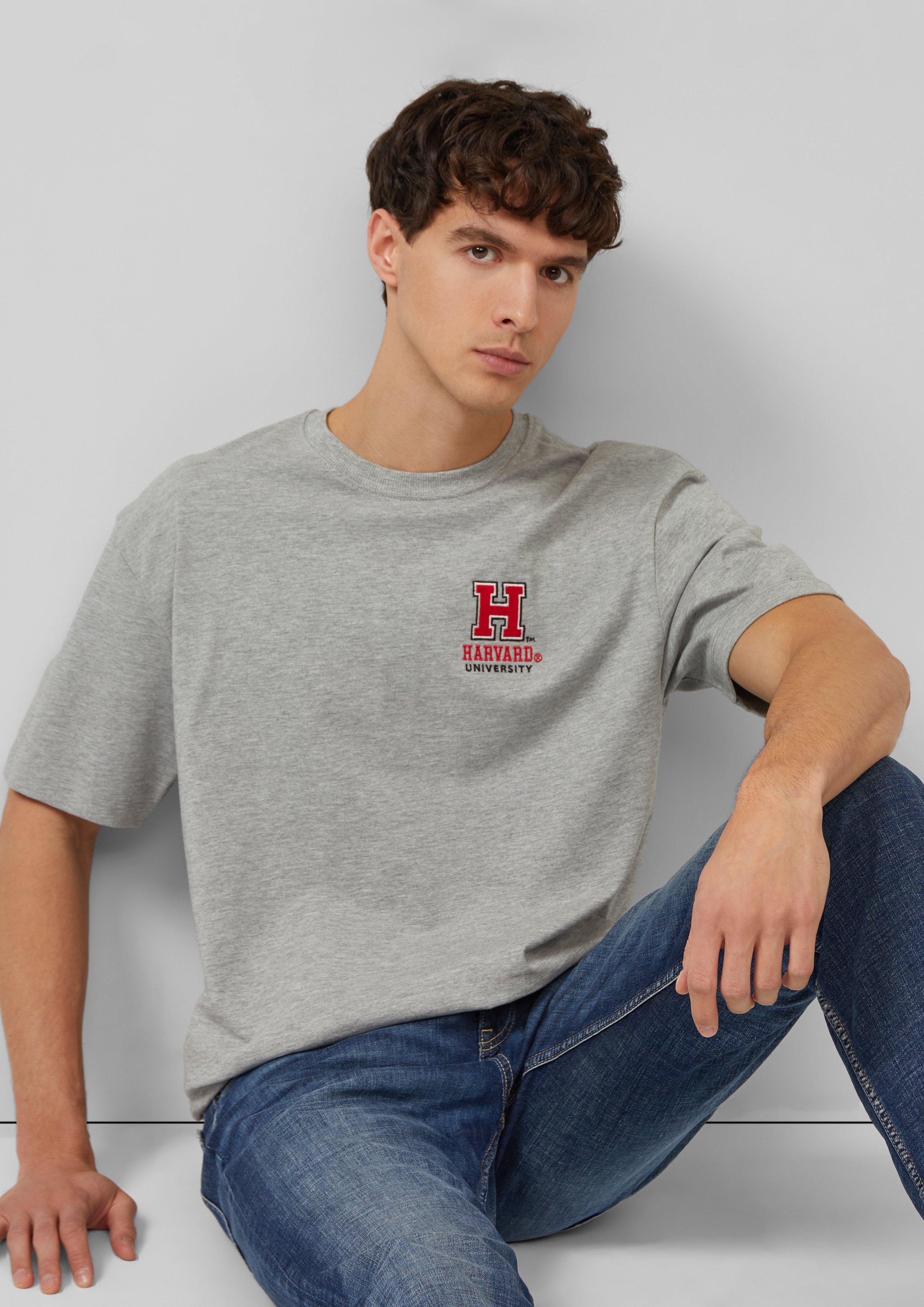 T-Shirt in 94D4, 66D3, 59D1 & 78D5