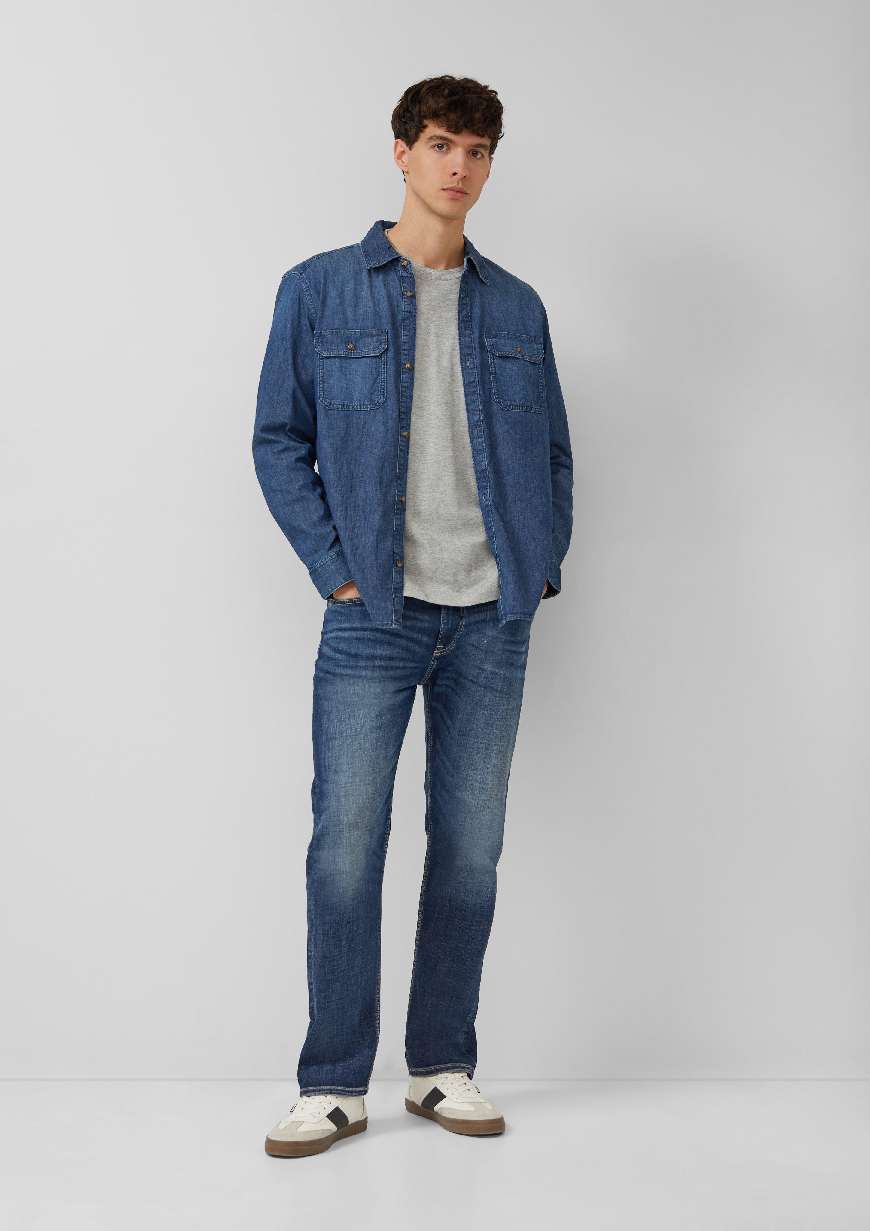 T-Shirt in 94D4, 66D3, 59D1 & 78D5