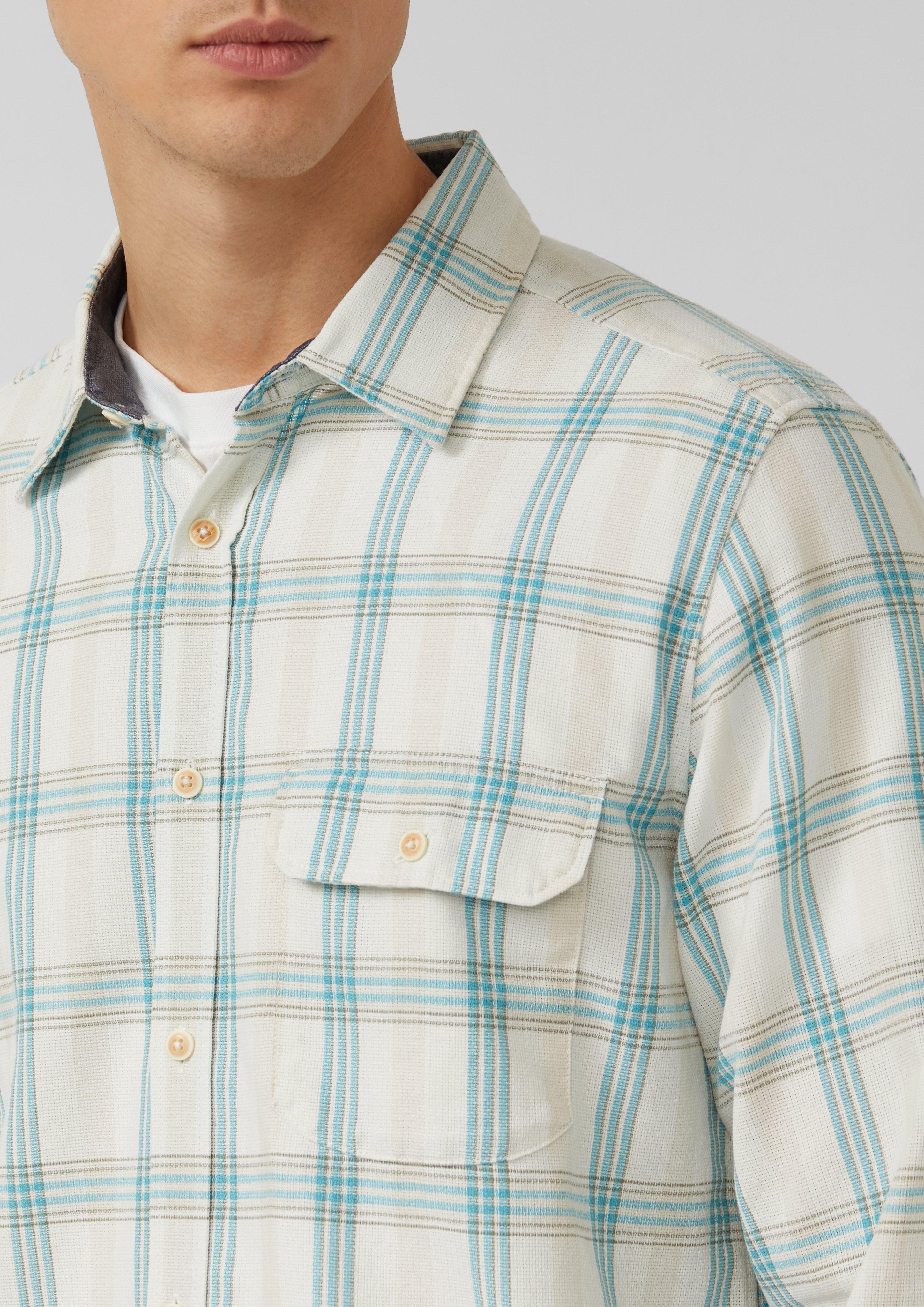 Regular Fit: Fein strukturiertes Karohemd mit Kentkragen und Brusttasche