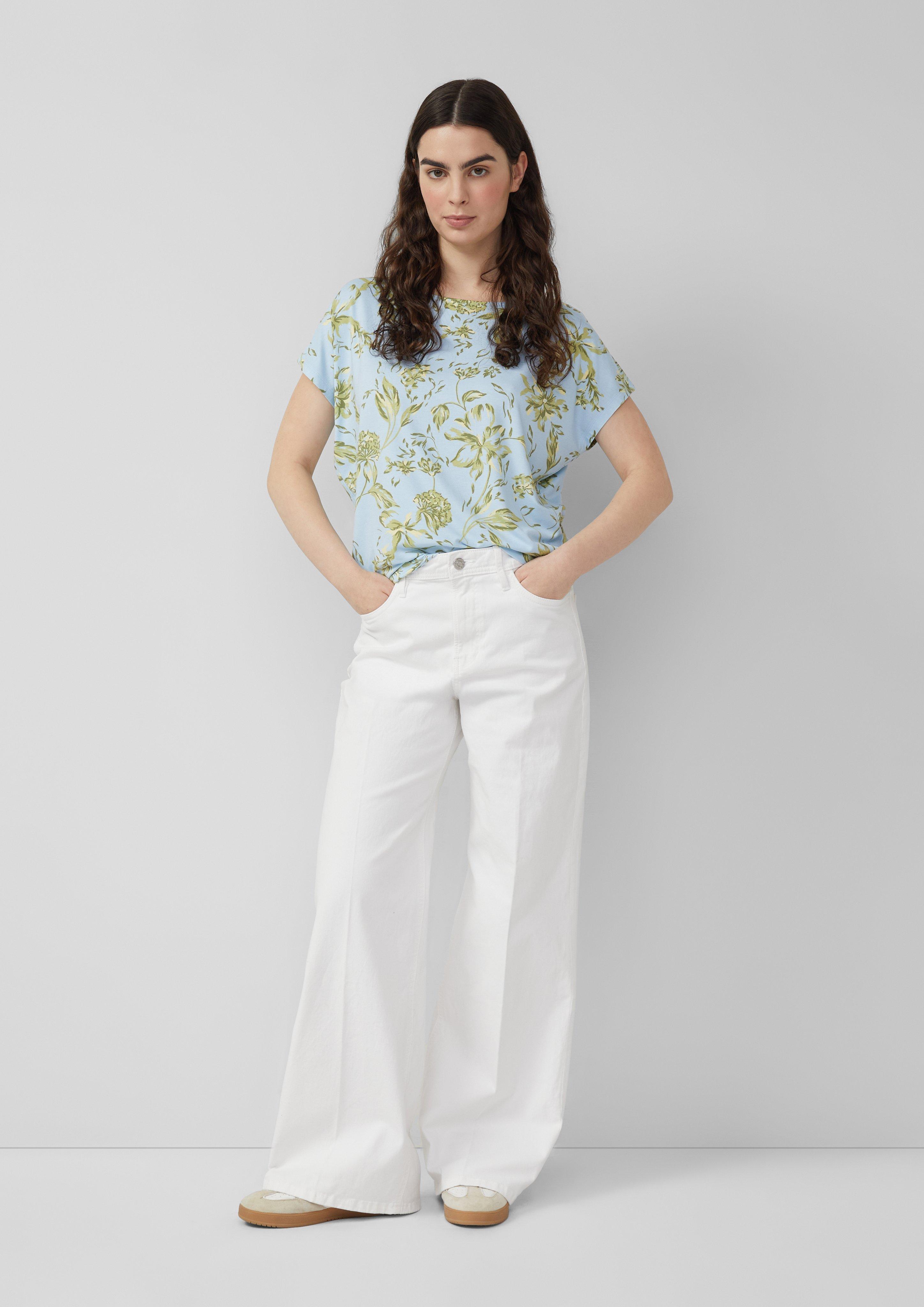 T-Shirt in 51A4 & 02A4