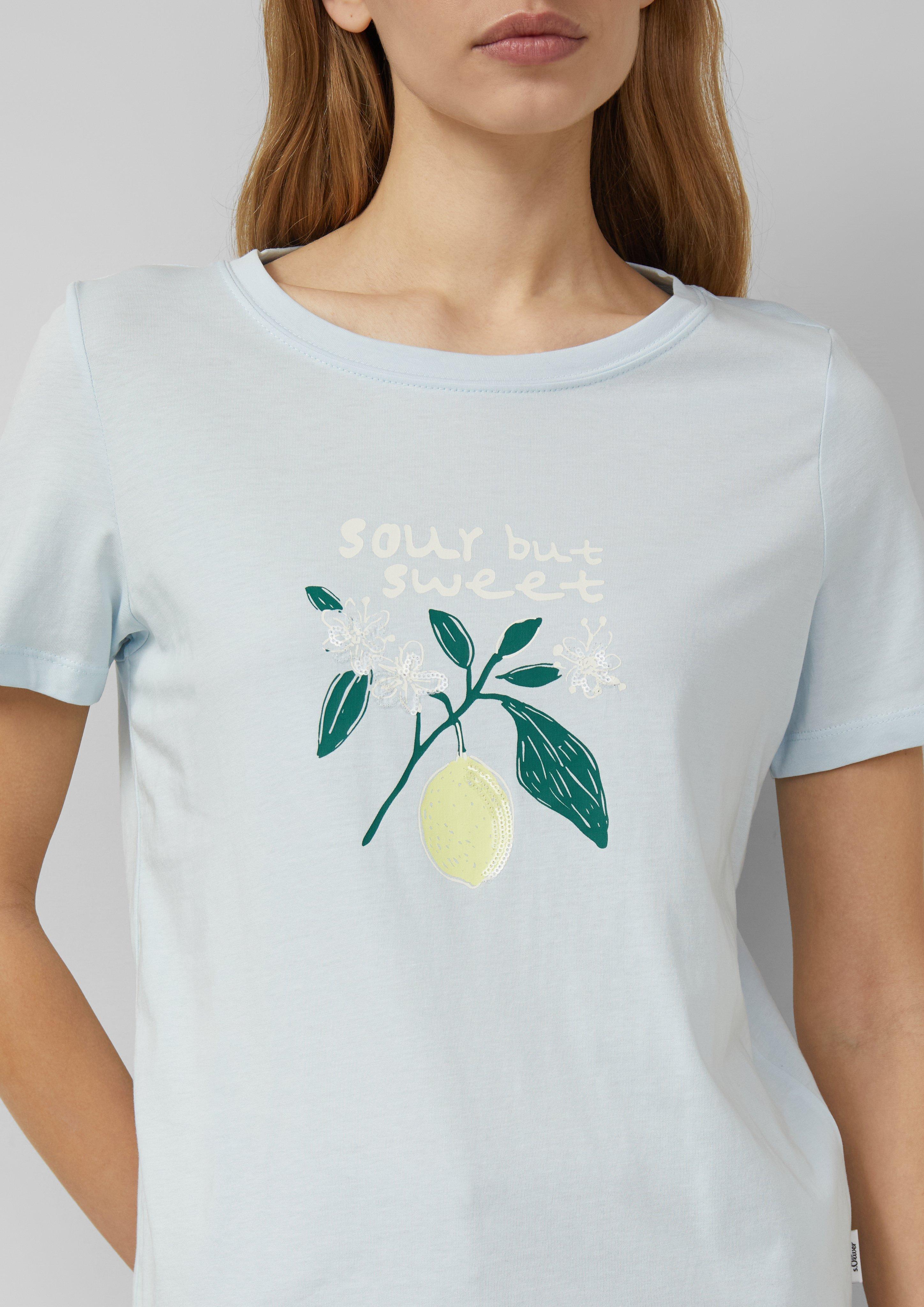 Koszulka w kolorze 51D1, 01D1, 01D0, 71D0, 56D1 & 79D0