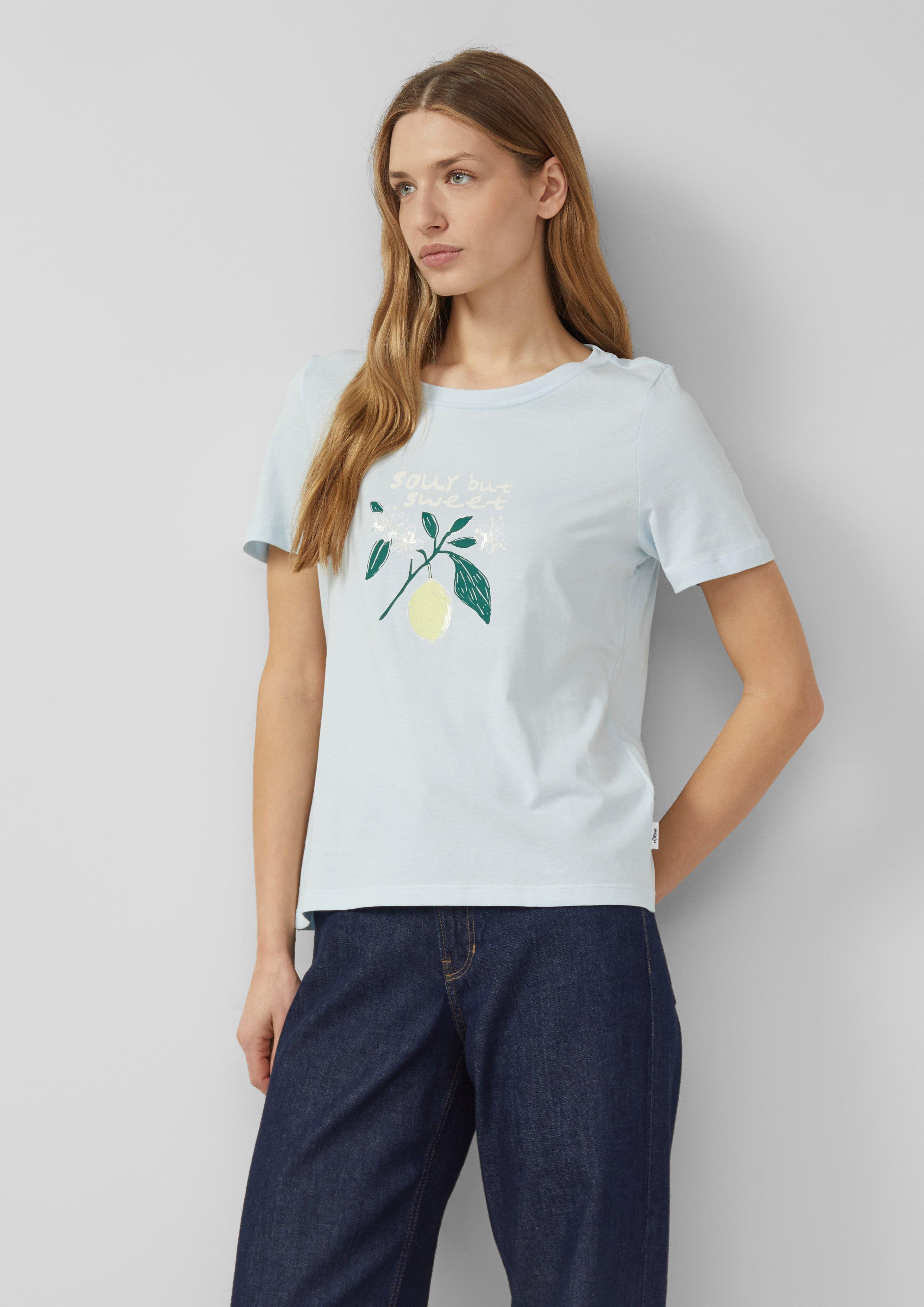 Koszulka w kolorze 51D1, 01D1, 01D0, 71D0, 56D1 & 79D0