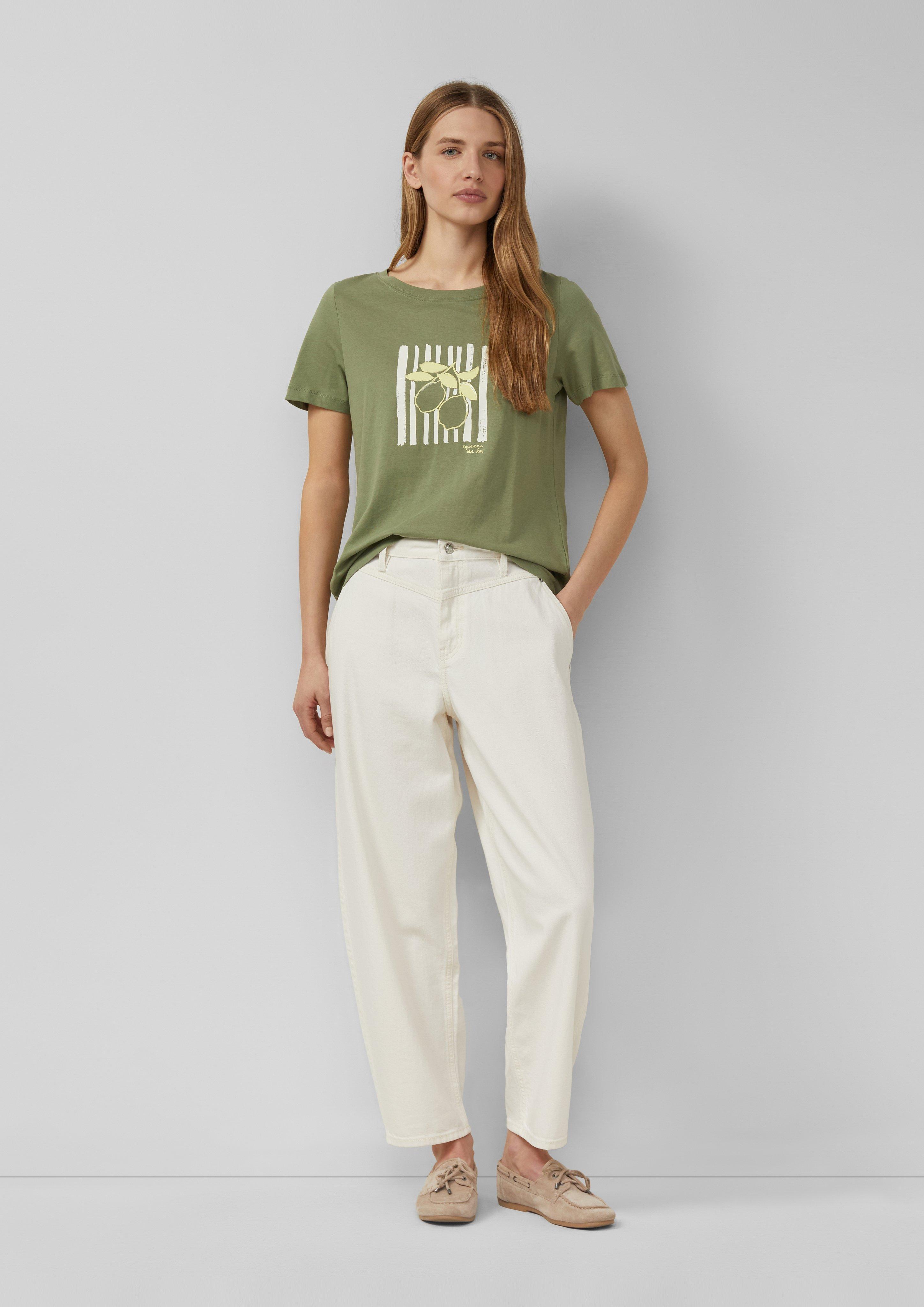 Koszulka w kolorze 79D0, 01D1, 01D0, 71D0, 51D1 & 56D1