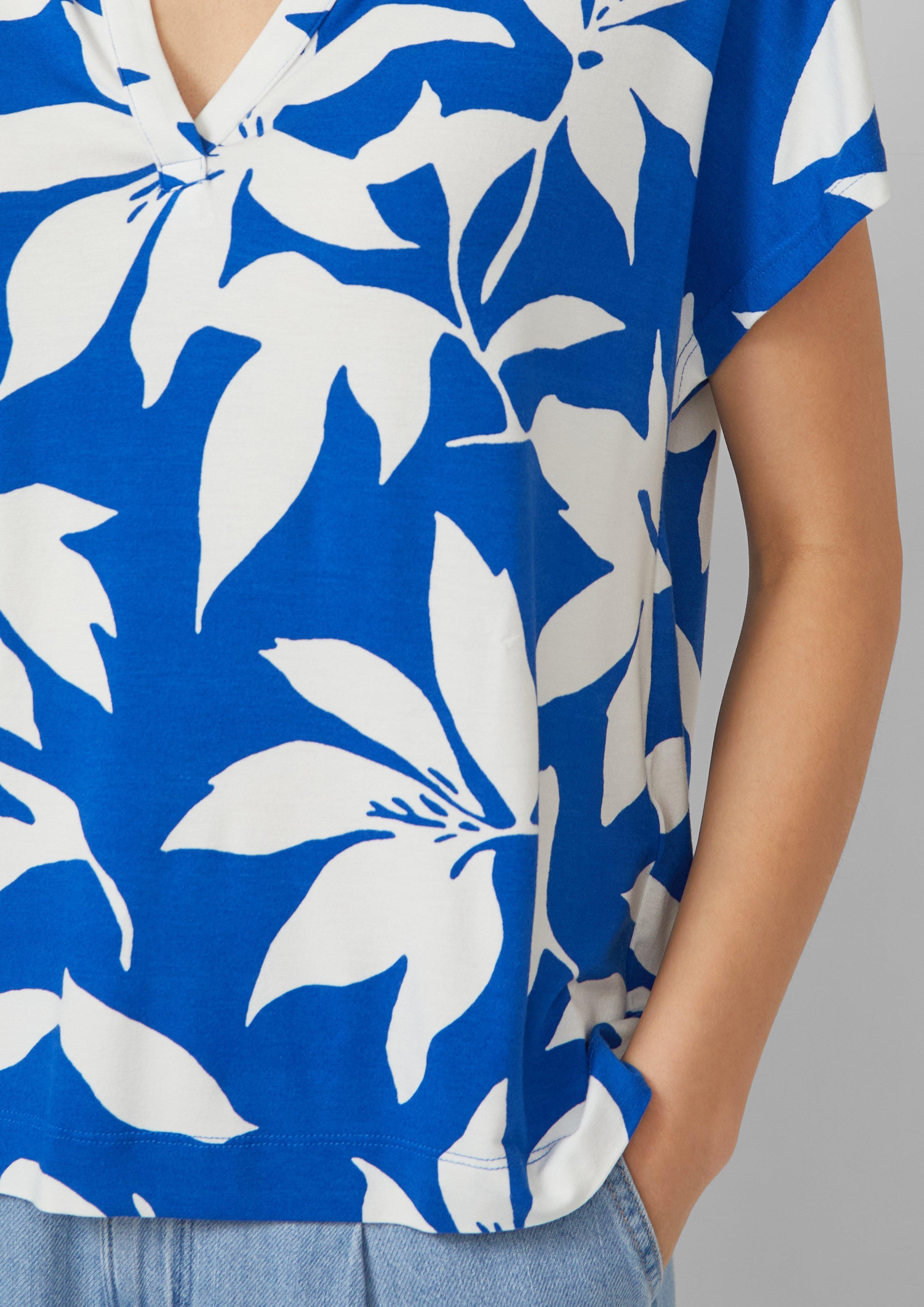 T-Shirt in 56A2, 79A2 & 56B0