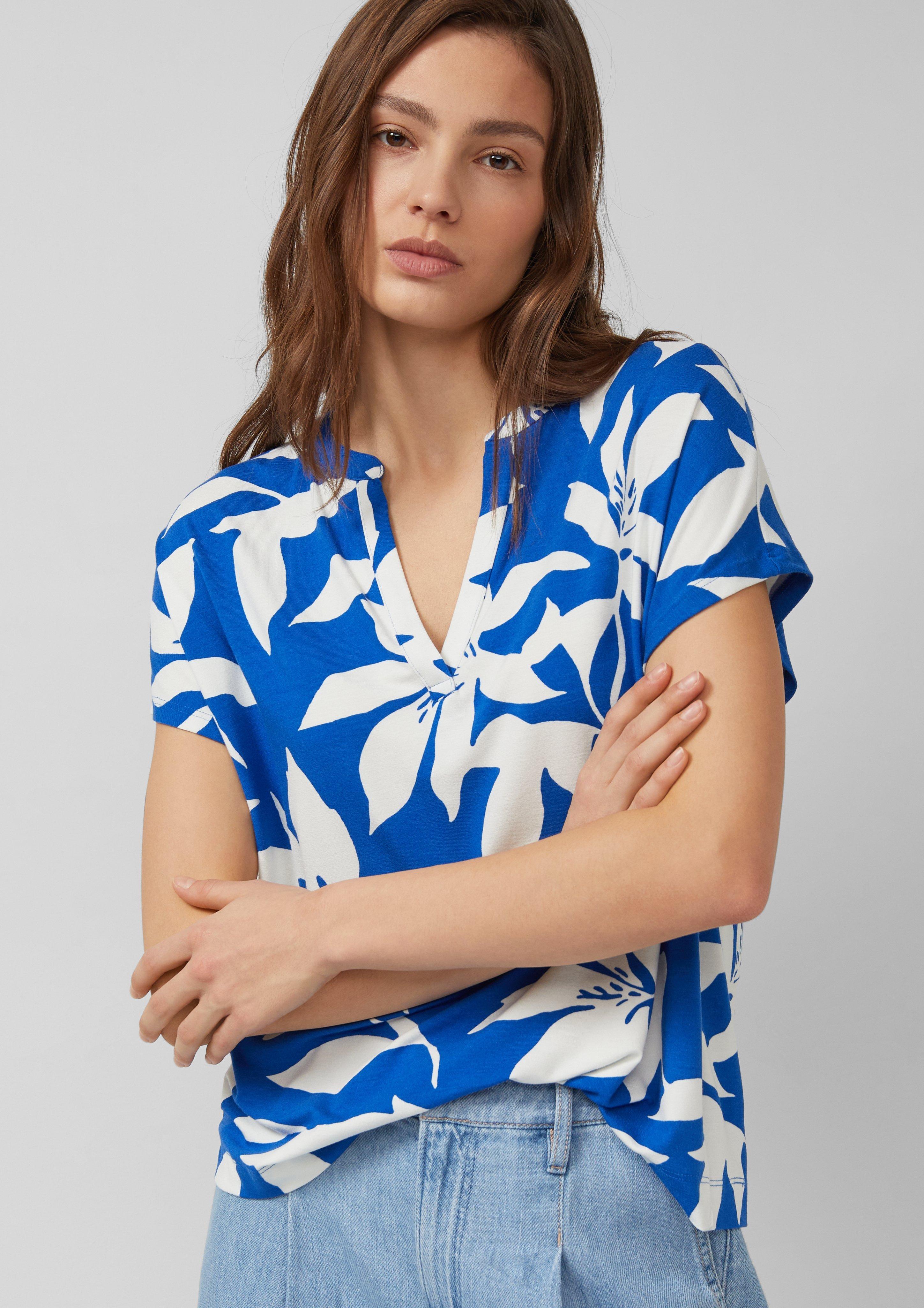 T-Shirt in 56A2, 79A2 & 56B0