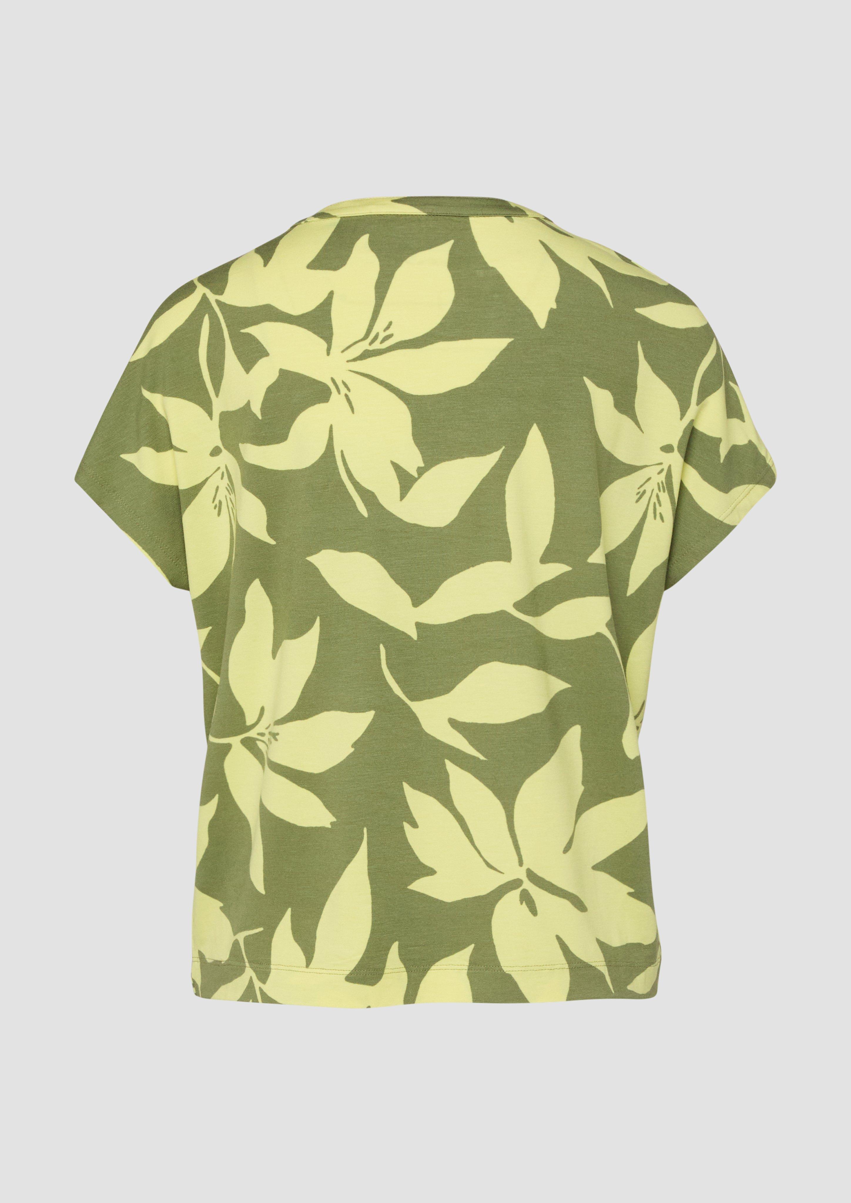 T-Shirt in 79A2, 56A2 & 56B0