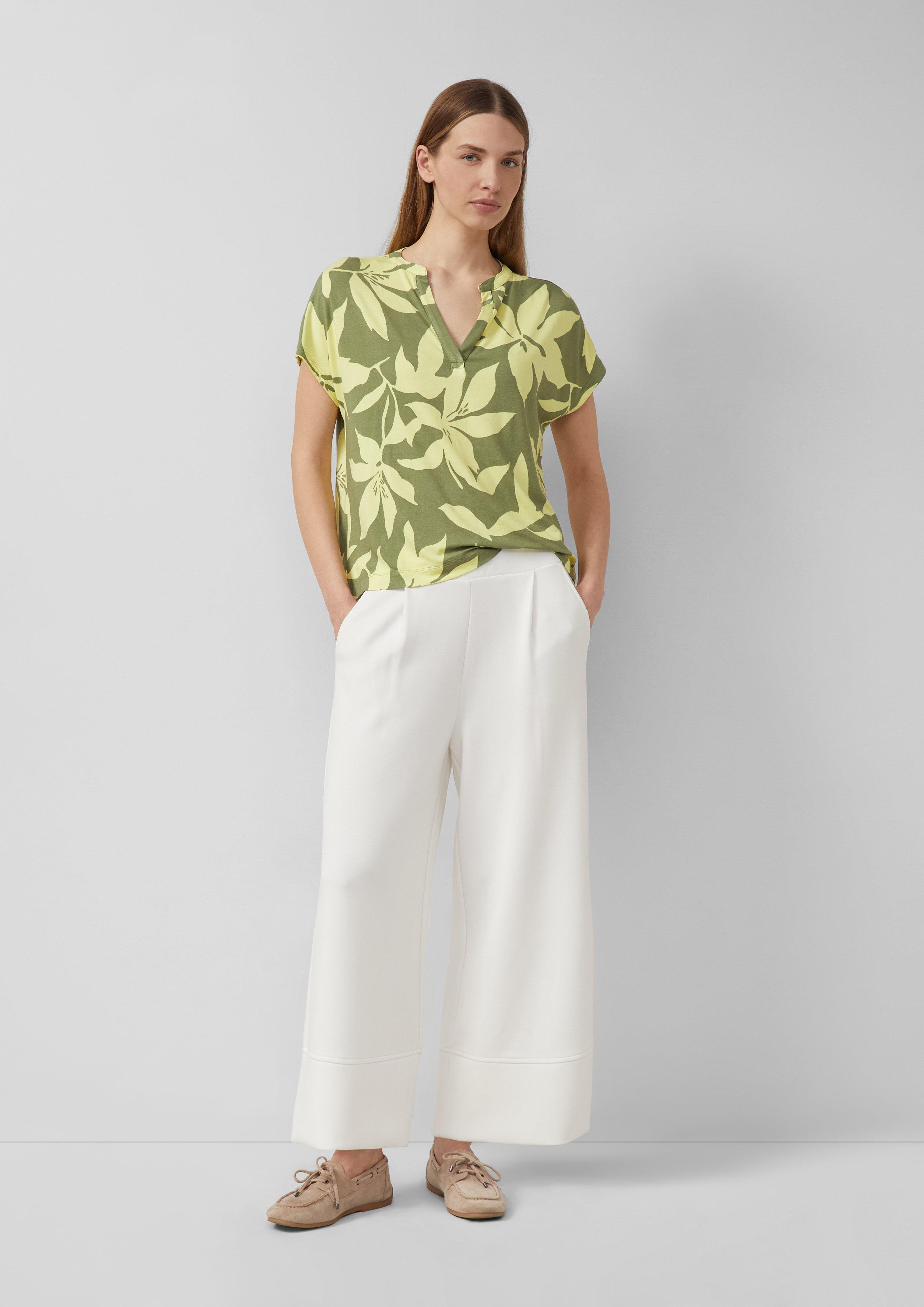 T-Shirt in 79A2, 56A2 & 56B0