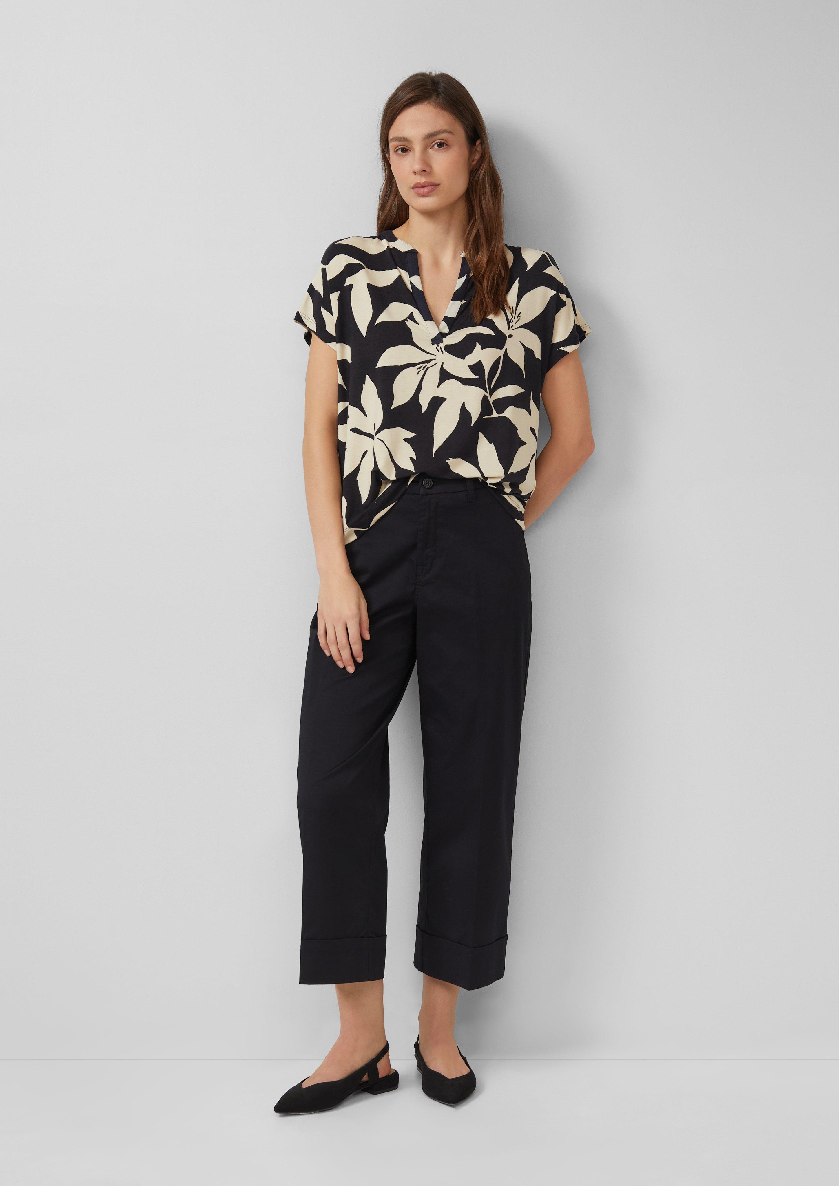 T-Shirt in 99A2, 79A2, 56A2 & 56B0