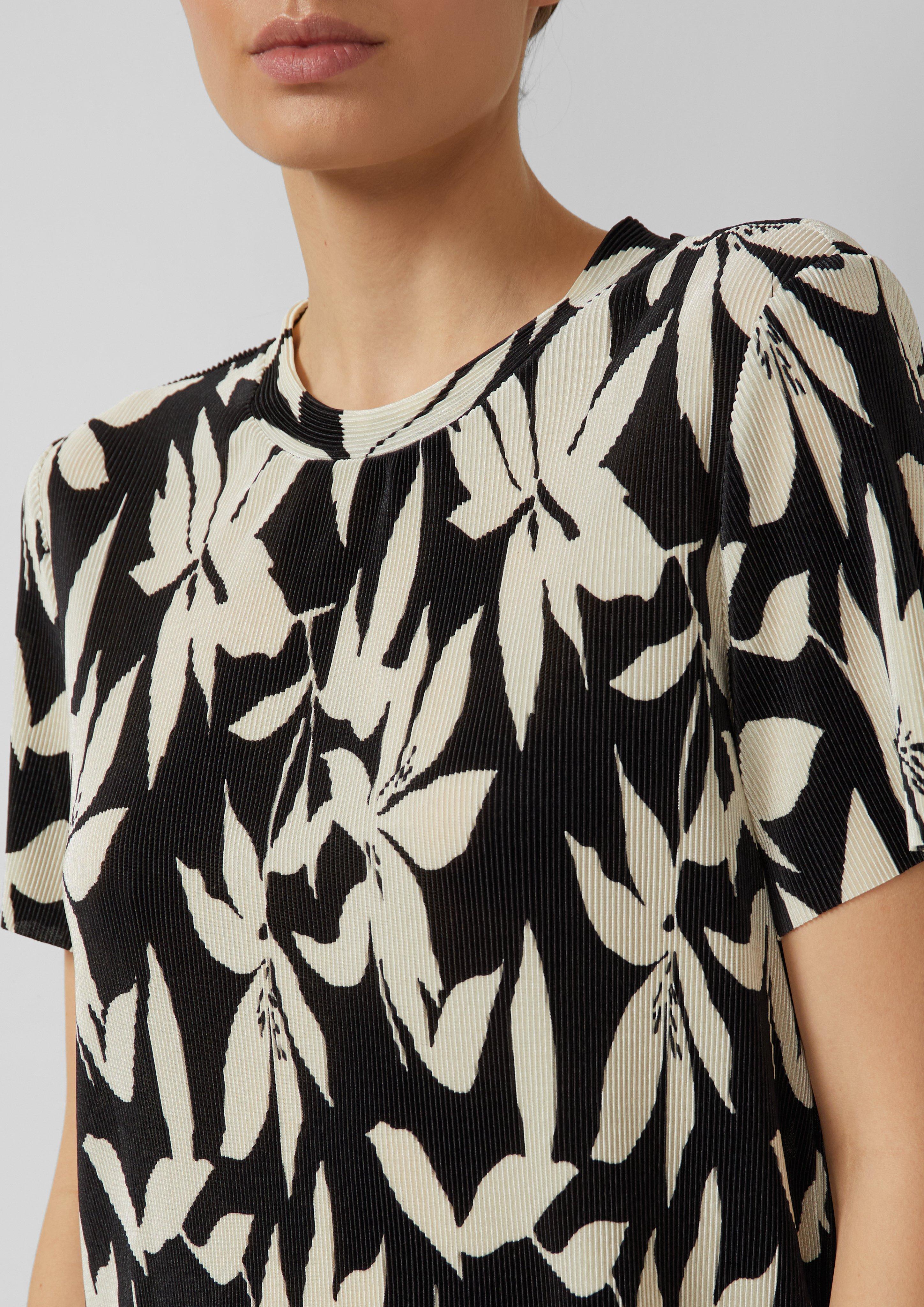 T-Shirt in 99A2 & 9999