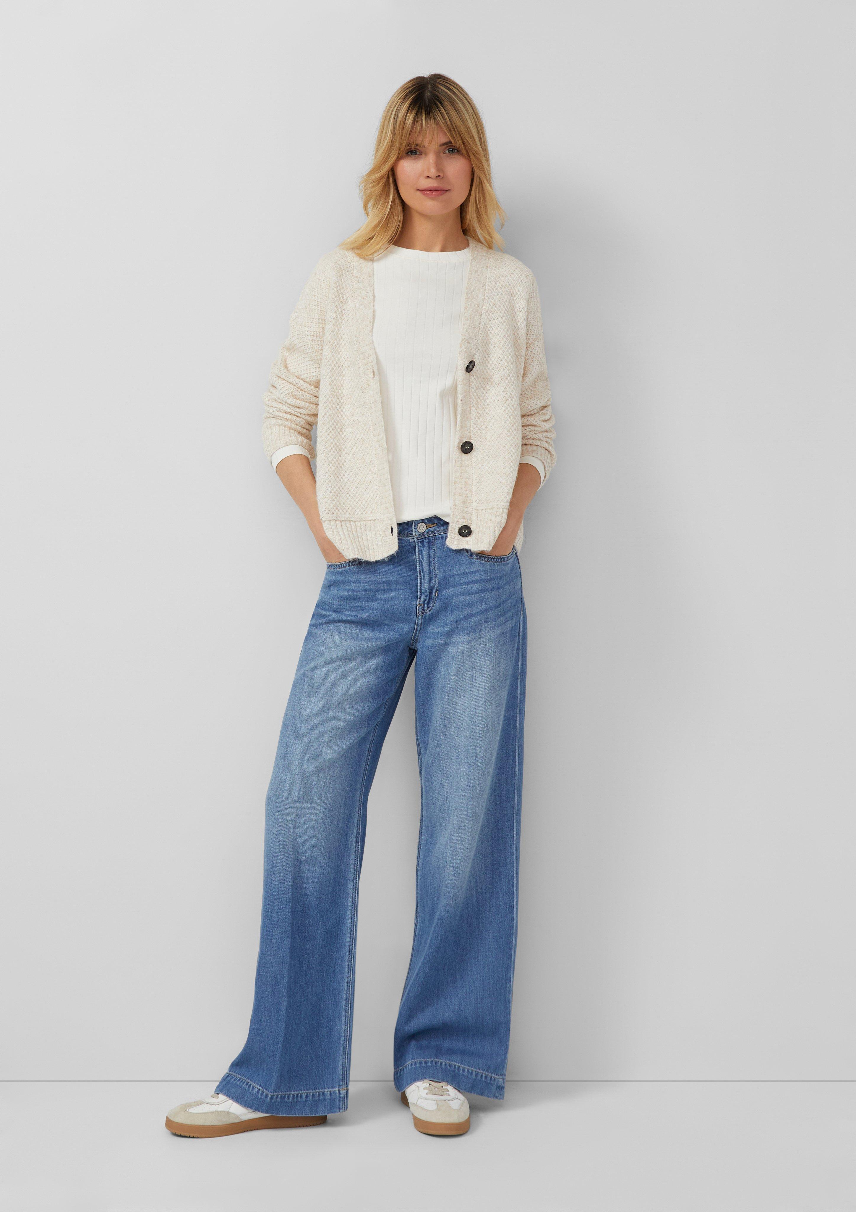 T-shirt in 0210, 41G9, 9999, 99G9 & 88G9