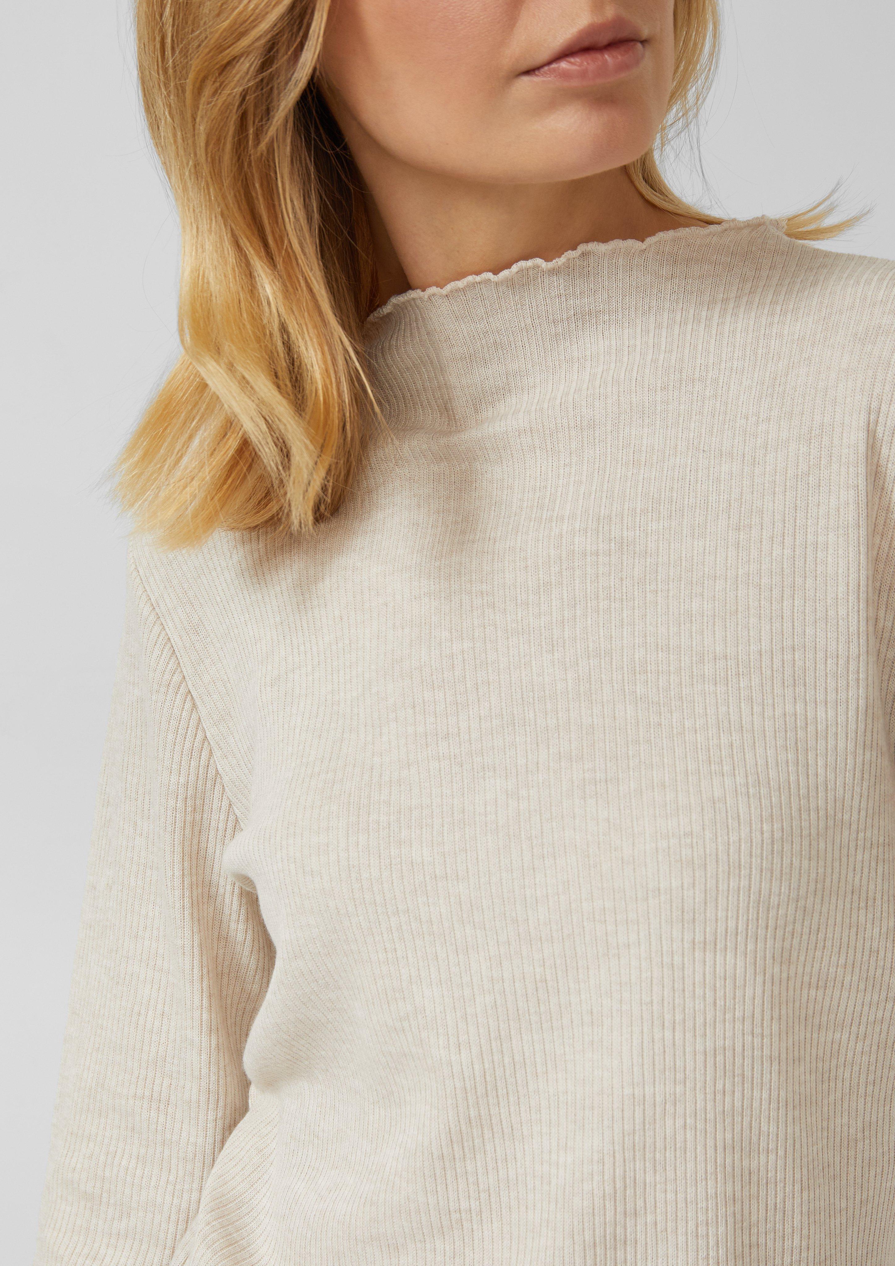 Geripptes Langarmshirt mit gewelltem Saum