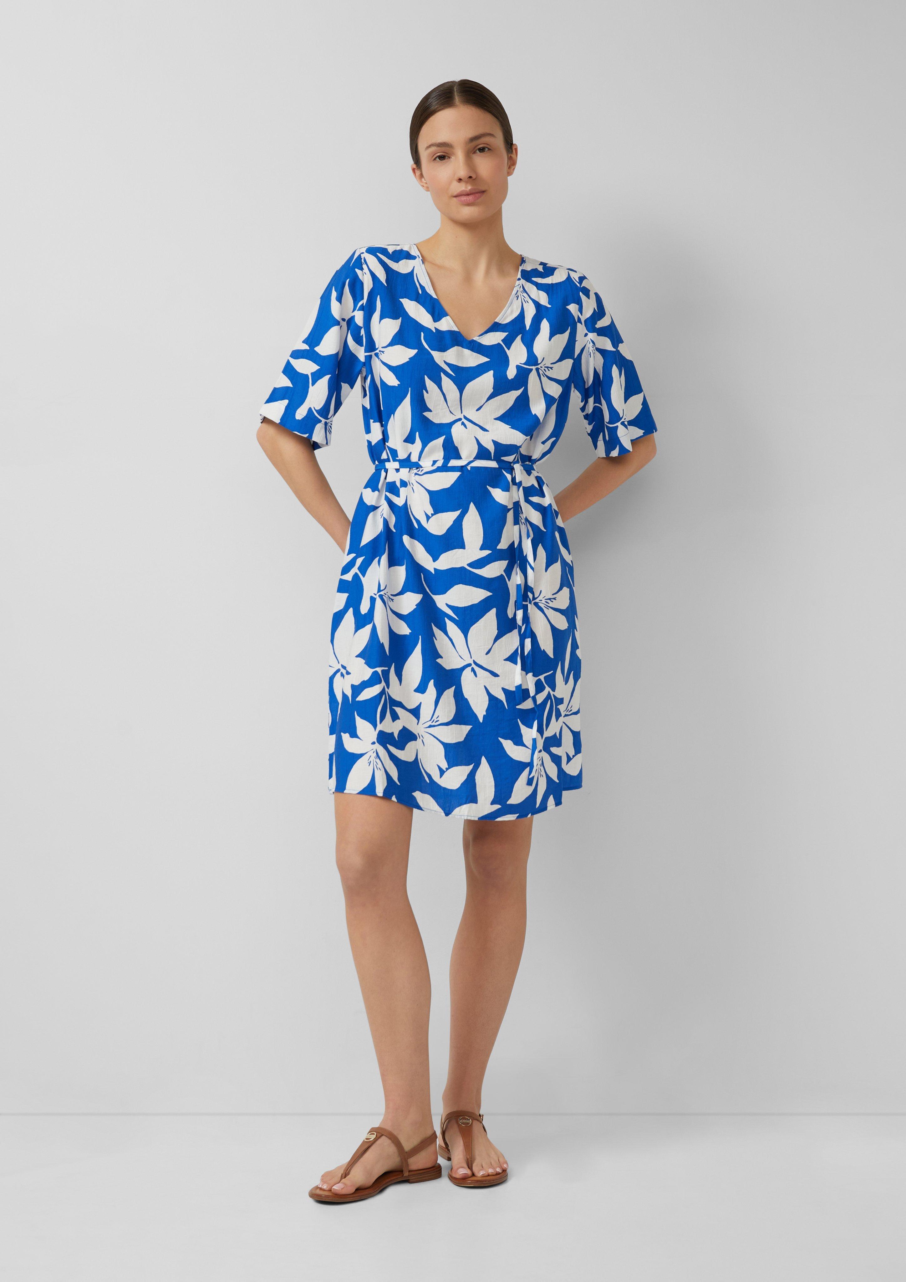 Kleid in 56A2 & 99A2