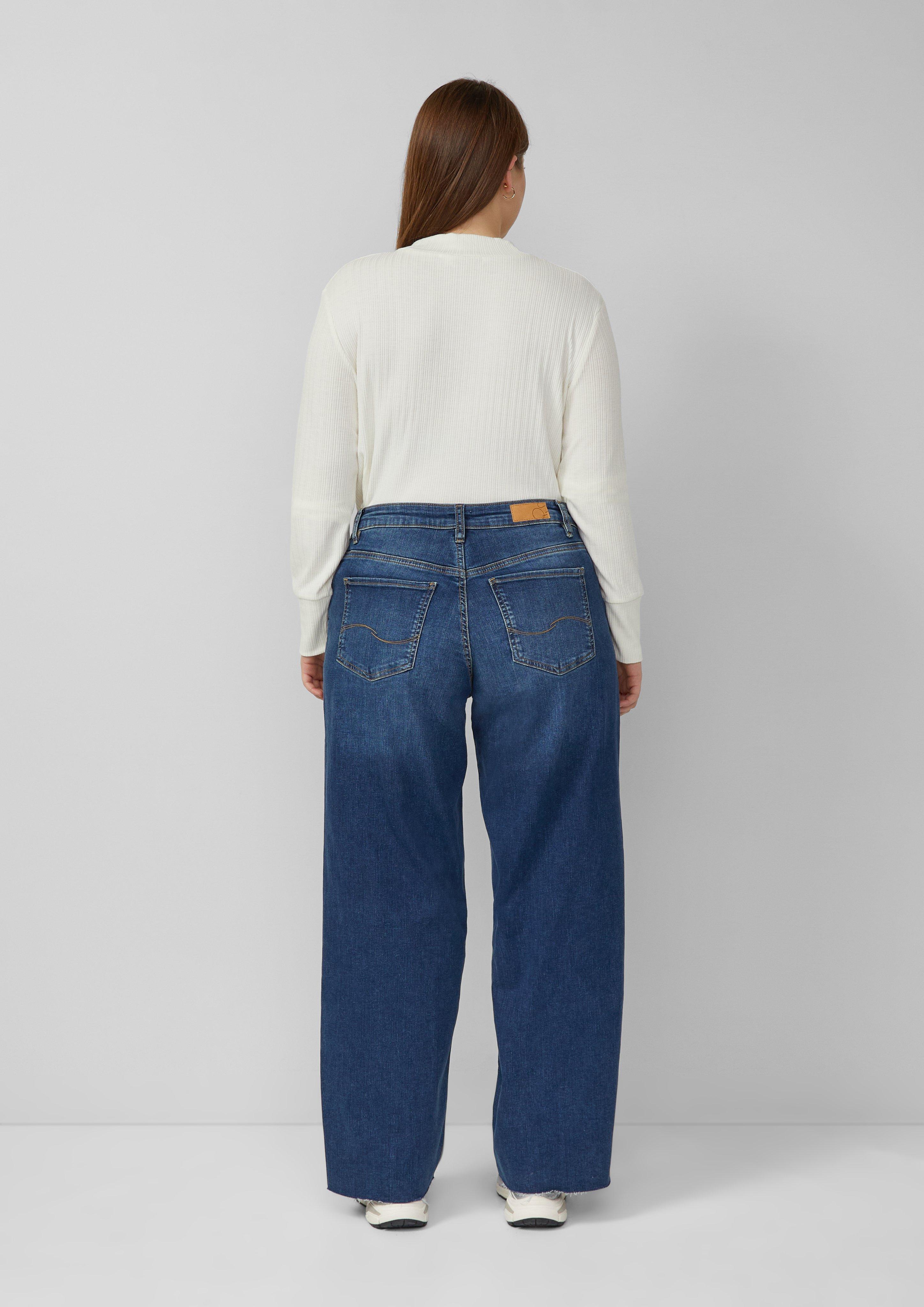 T-shirt in 0200, 3900, 8504 & 9999