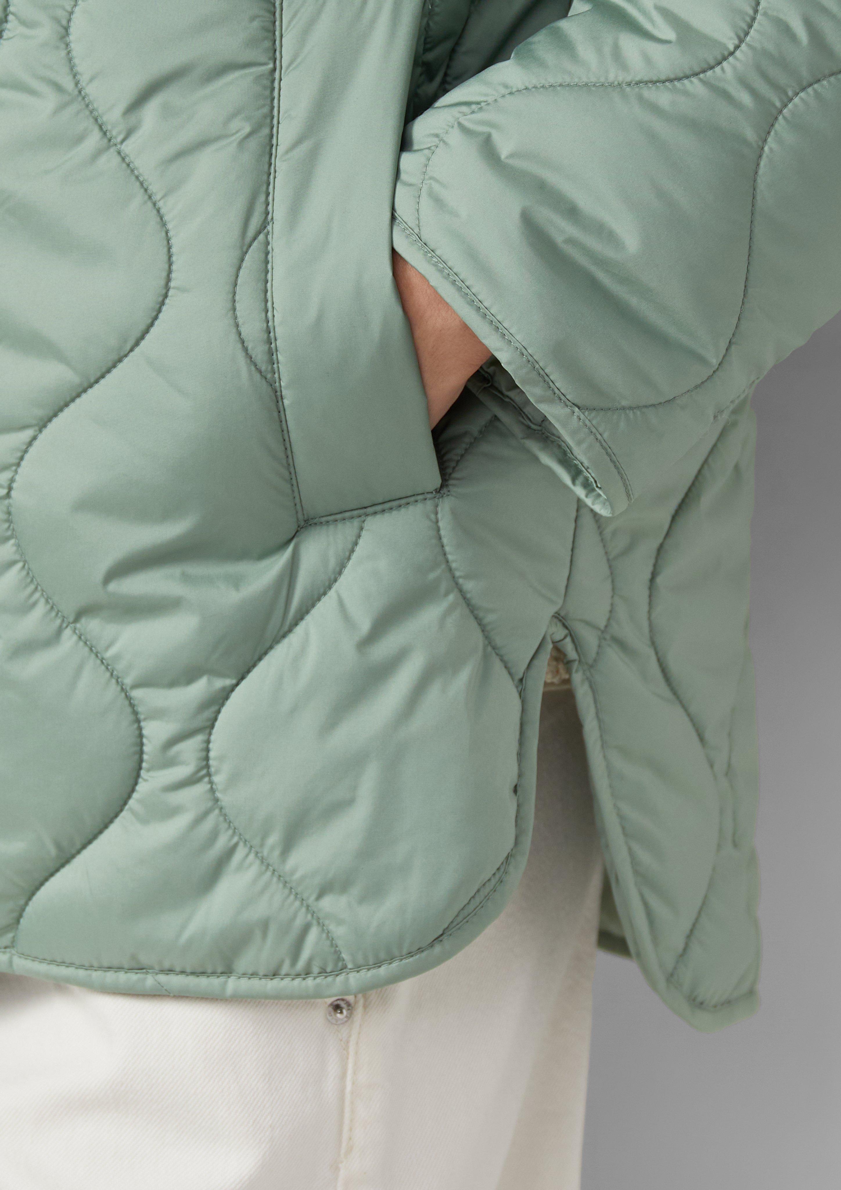 Thumbnail - Steppjacke mit Bomberkragen und seitlichen Schlitzen