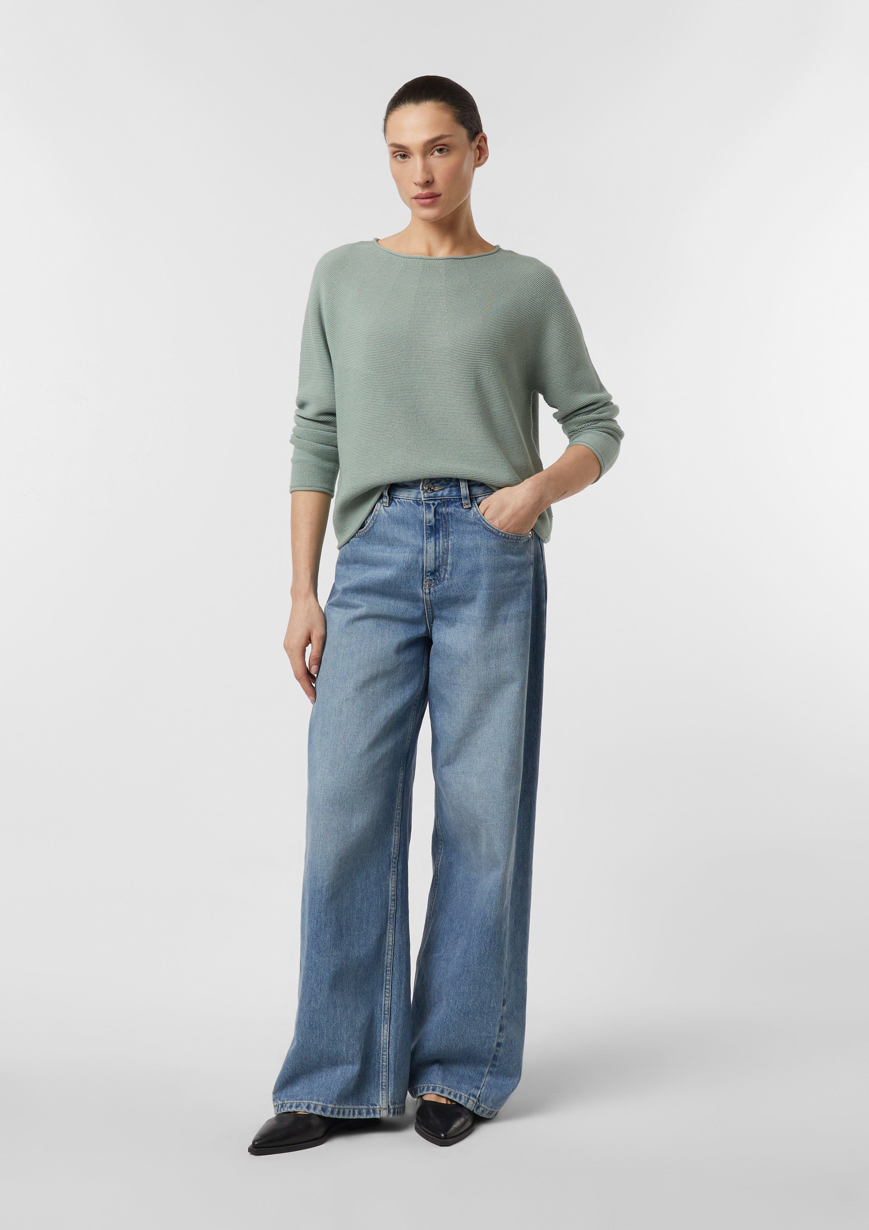 Knitted pullover in 6211 & 5132