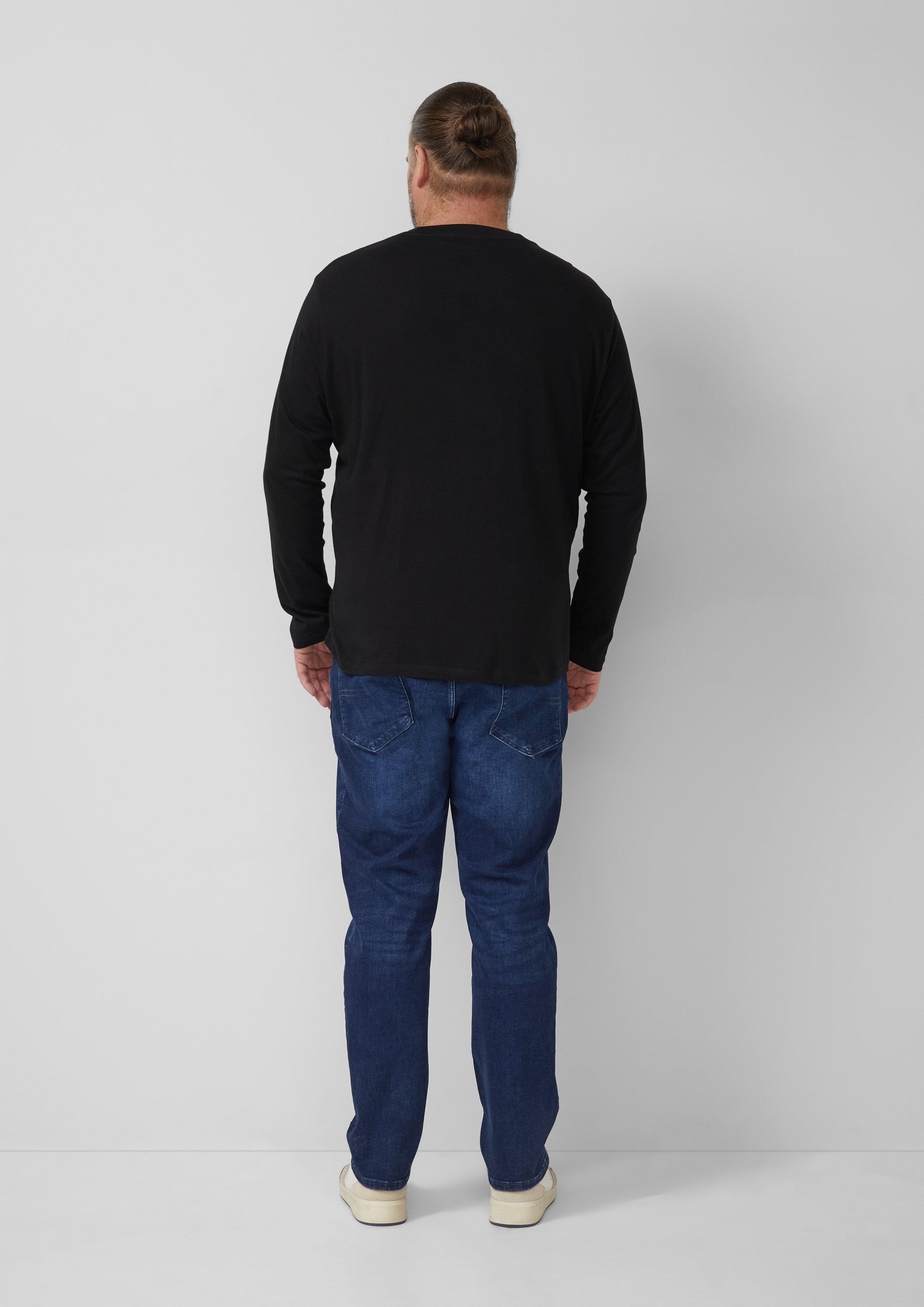 T-Shirt in 9999, 5978, 3907 & 0100