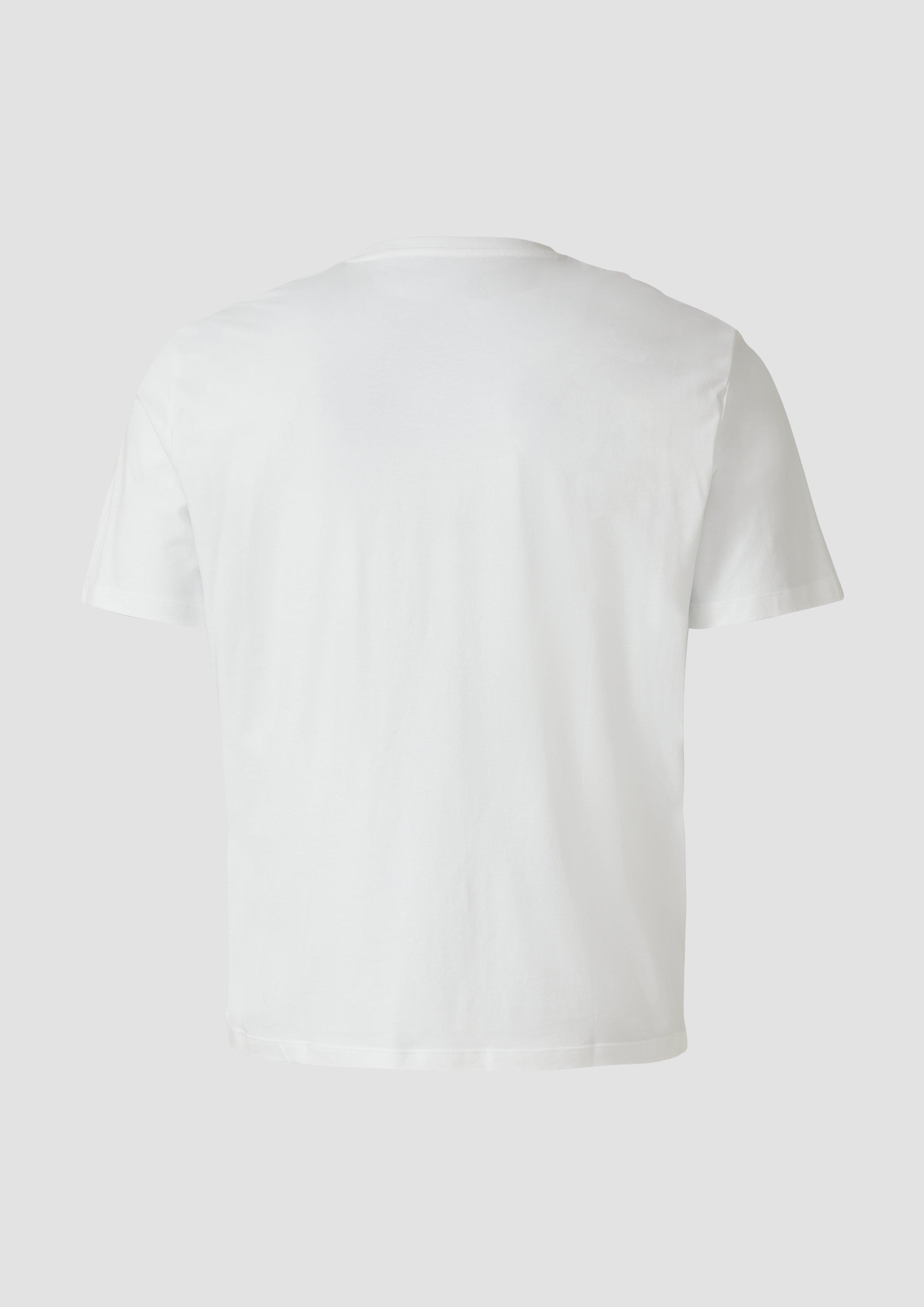 T-shirt in 0100, 5978, 1622, 6244, 7983 & 9999